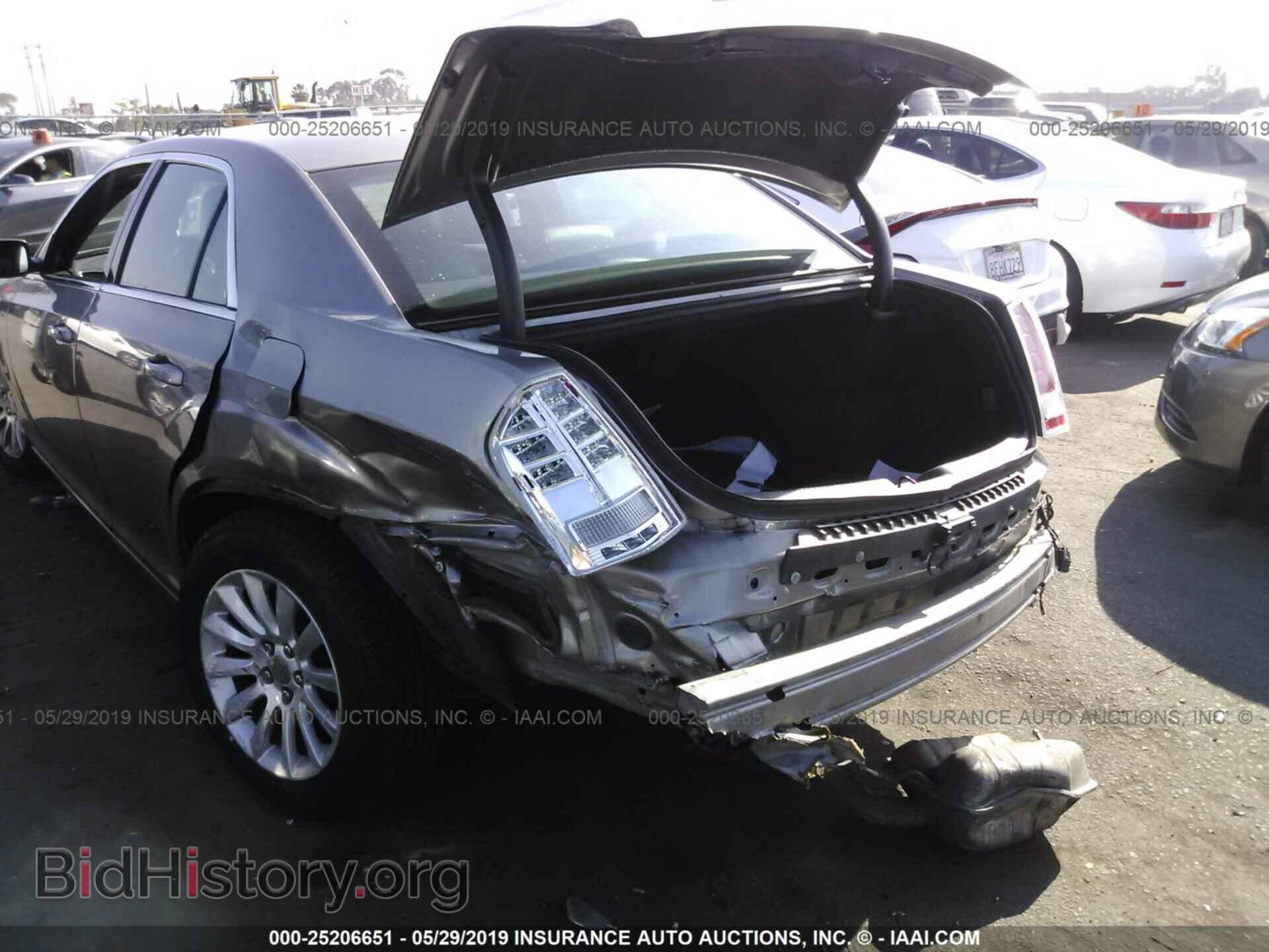 2014 CHRYSLER 300 - VIN: 2C3CCAAG4EH232565 - Фото 6