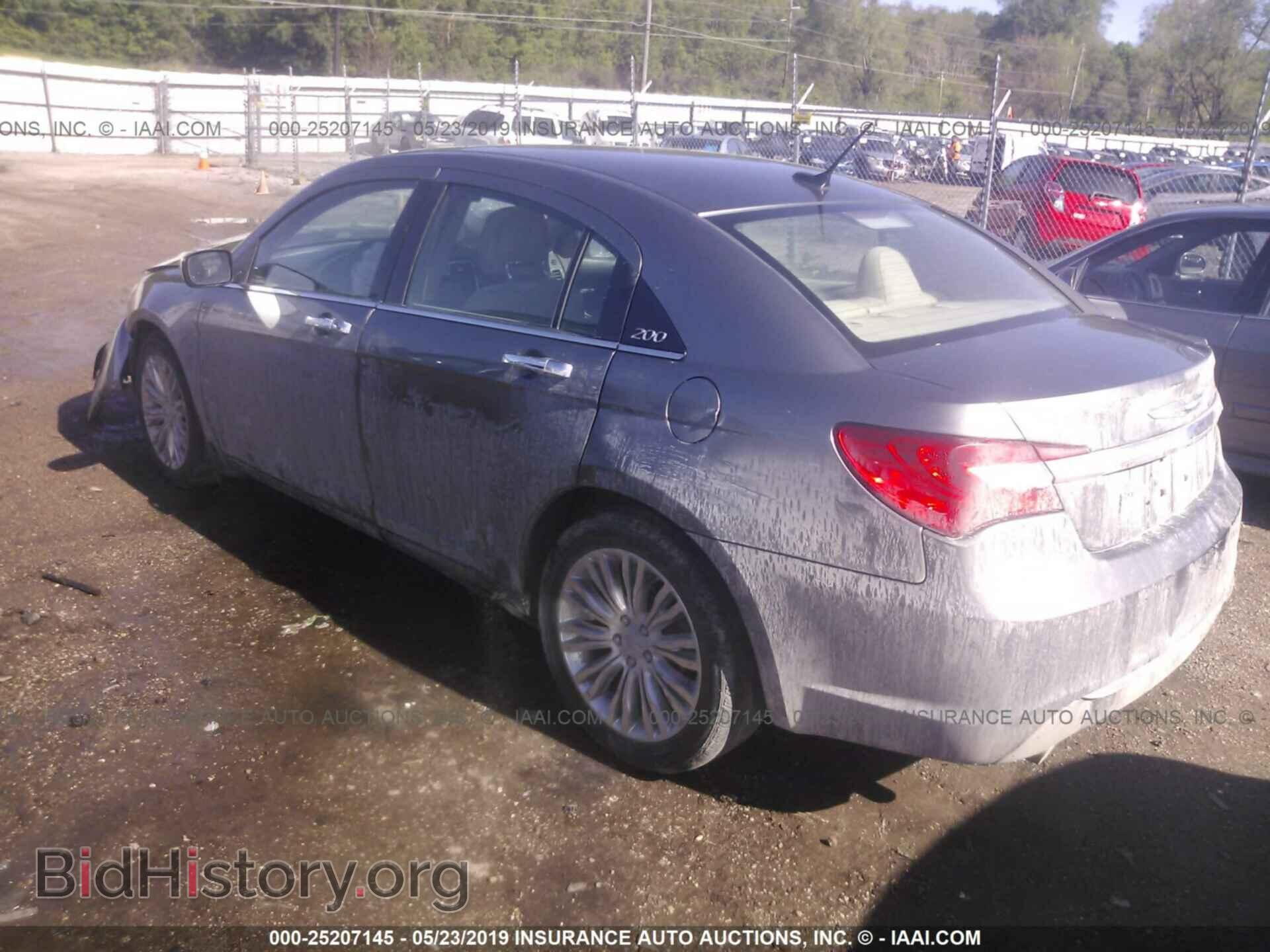 2012 CHRYSLER 200 - VIN: 1C3CCBCG3CN211231 - Фото 3