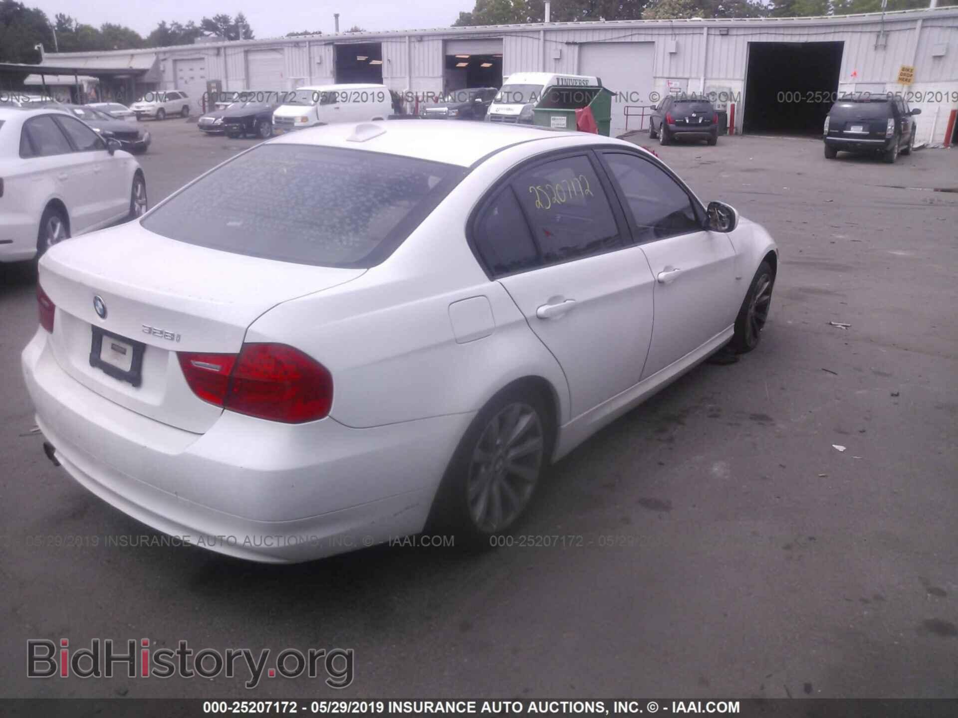 2011 BMW 328 - VIN: WBAPH7C53BE851297 - Фото 4