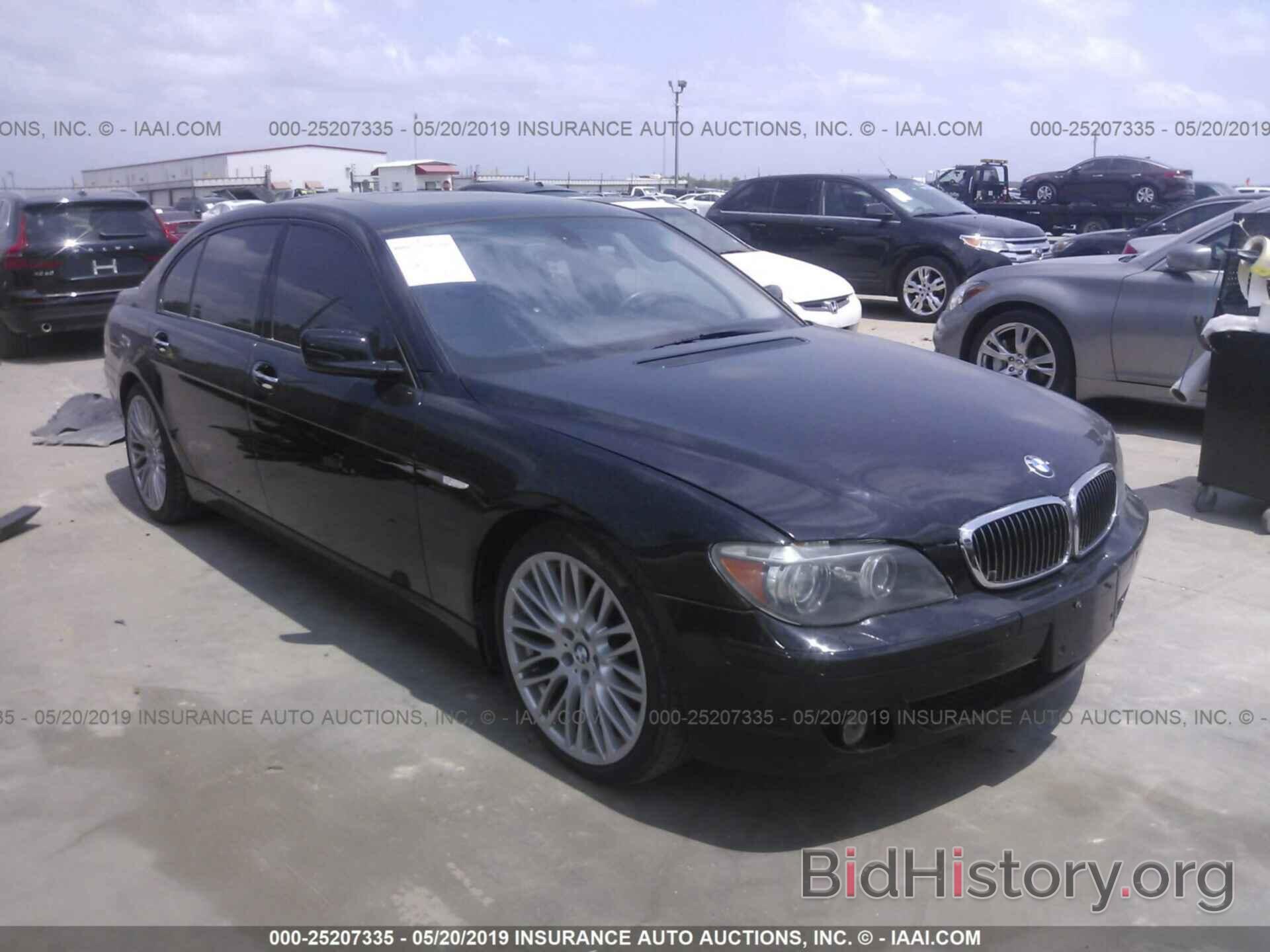 Photo WBAHN83587DT77105 - BMW 750 2007