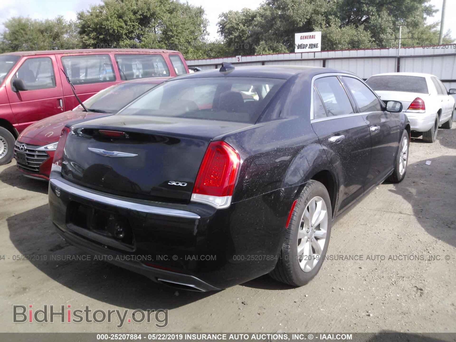 2018 CHRYSLER 300 - VIN: 2C3CCAKG1JH218406 - Фото 4