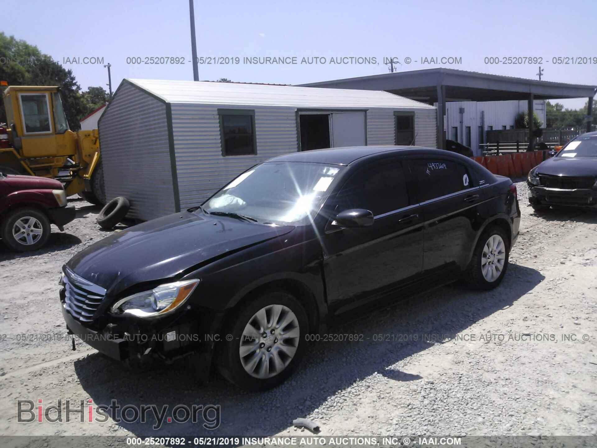 2012 CHRYSLER 200 - VIN: 1C3CCBABXCN319501 - Фото 2