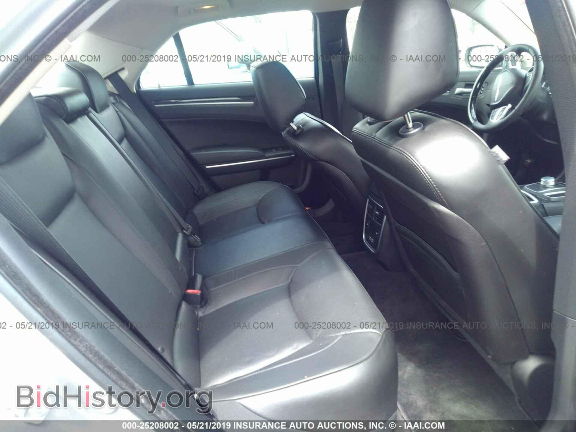 2018 CHRYSLER 300 - VIN: 2C3CCAEG5JH264381 - Фото 8