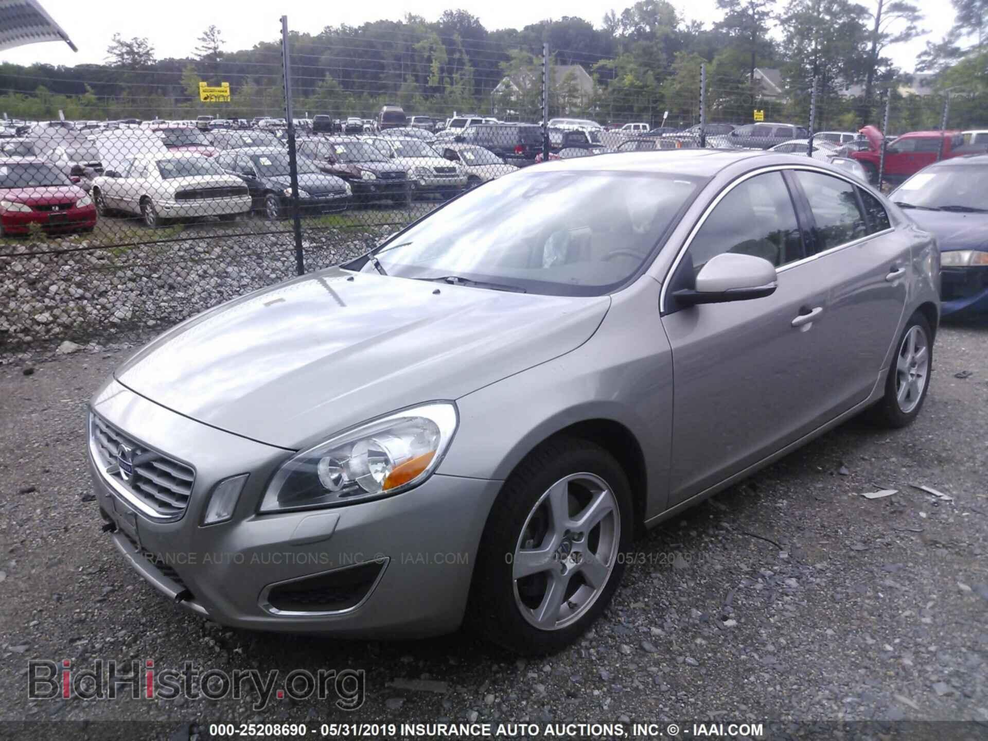 2013 VOLVO S60 - VIN: YV1612FS0D2189040 - Фото 2