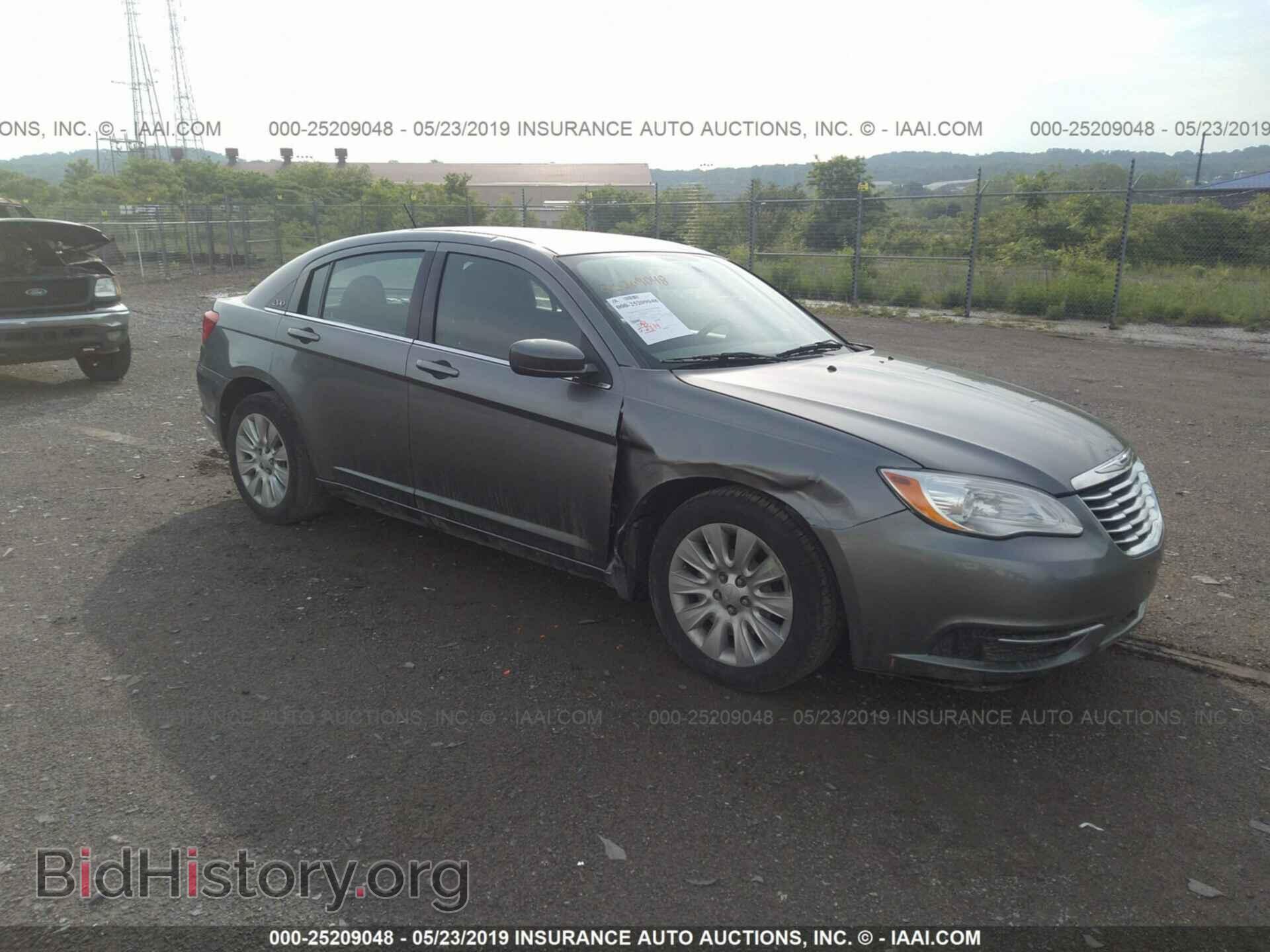 Фотография 1C3CCBAB0CN292034 - CHRYSLER 200 2012
