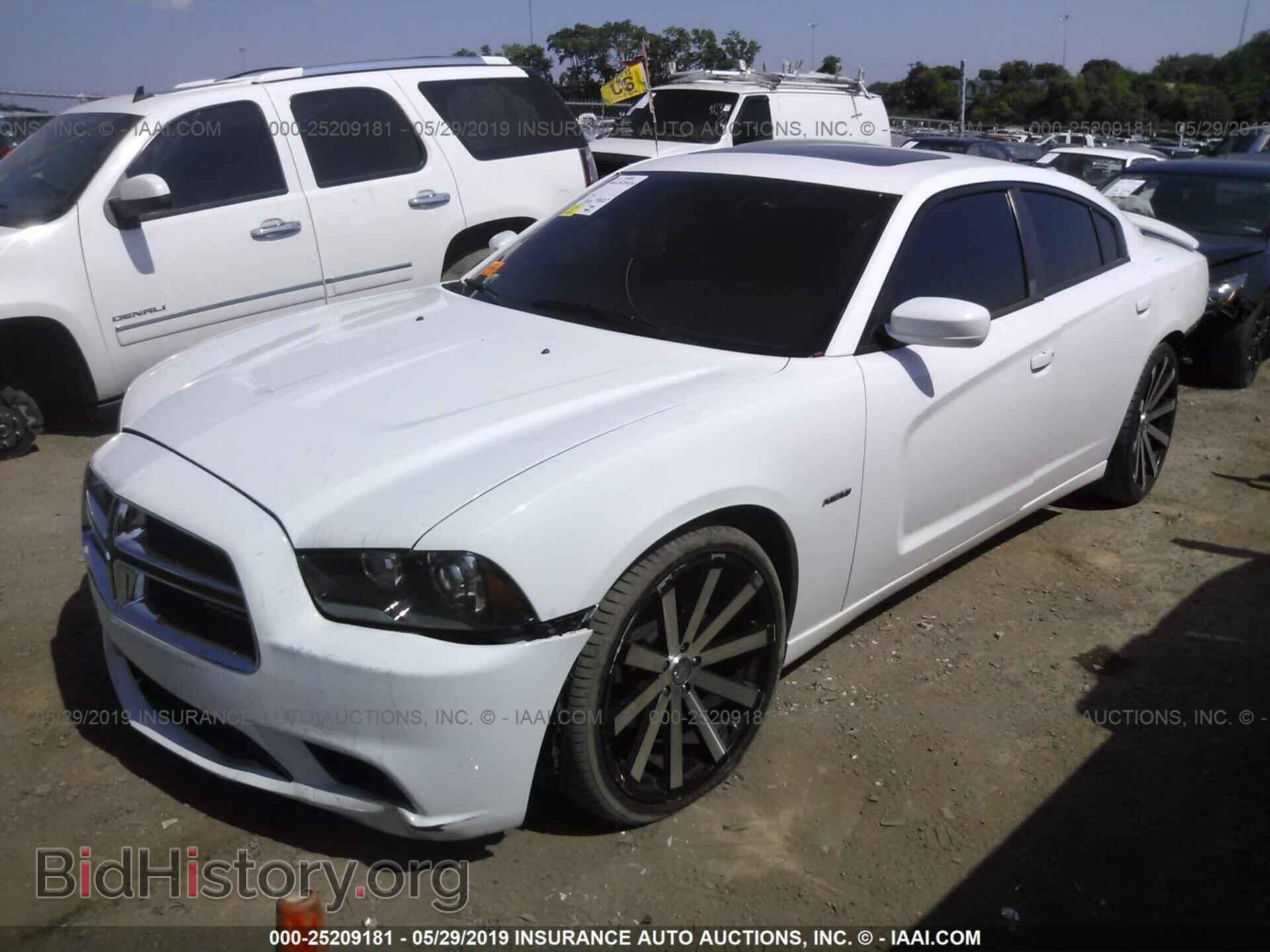 2011 DODGE CHARGER - VIN: 2B3CL5CT3BH609624 - Фото 2