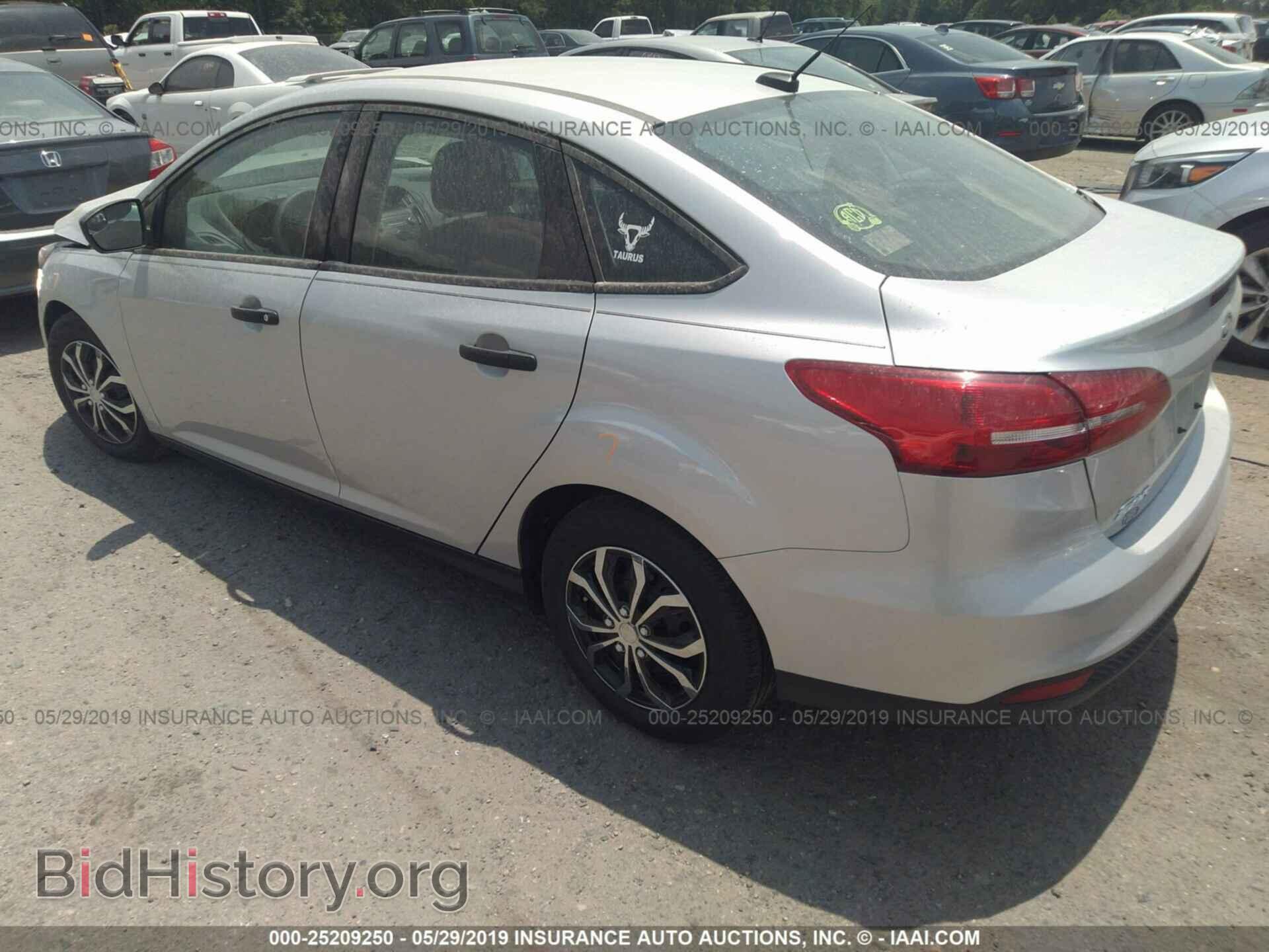 2018 FORD FOCUS - VIN: 1FADP3E22JL208797 - Photo 3