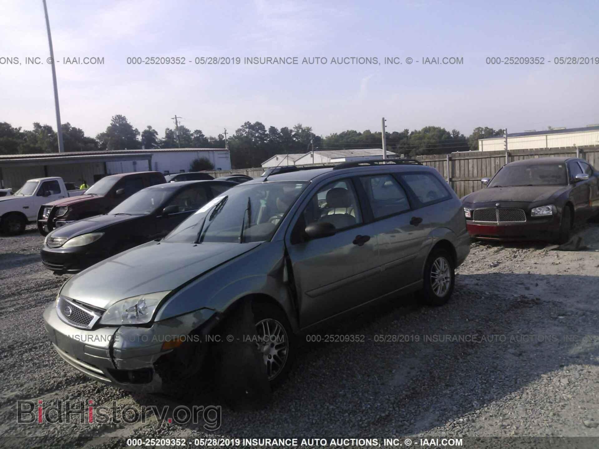 2005 FORD FOCUS - VIN: 1FAFP36NX5W157085 - Фото 2