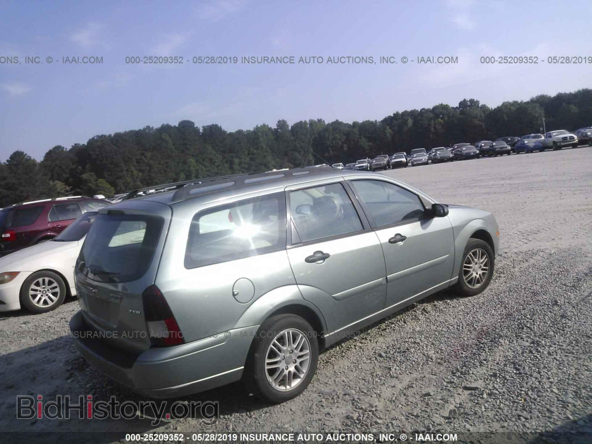 2005 FORD FOCUS - VIN: 1FAFP36NX5W157085 - Фото 4
