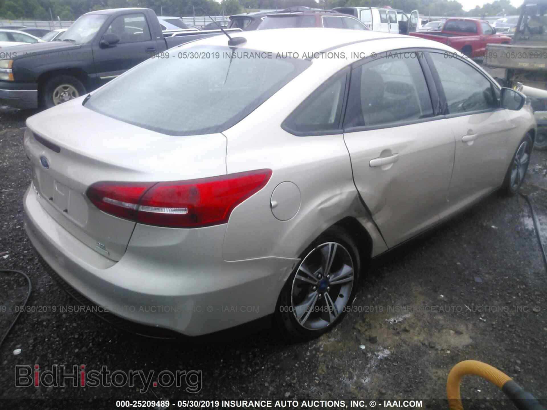 2017 FORD FOCUS - VIN: 1FADP3FE9HL322654 - Photo 4