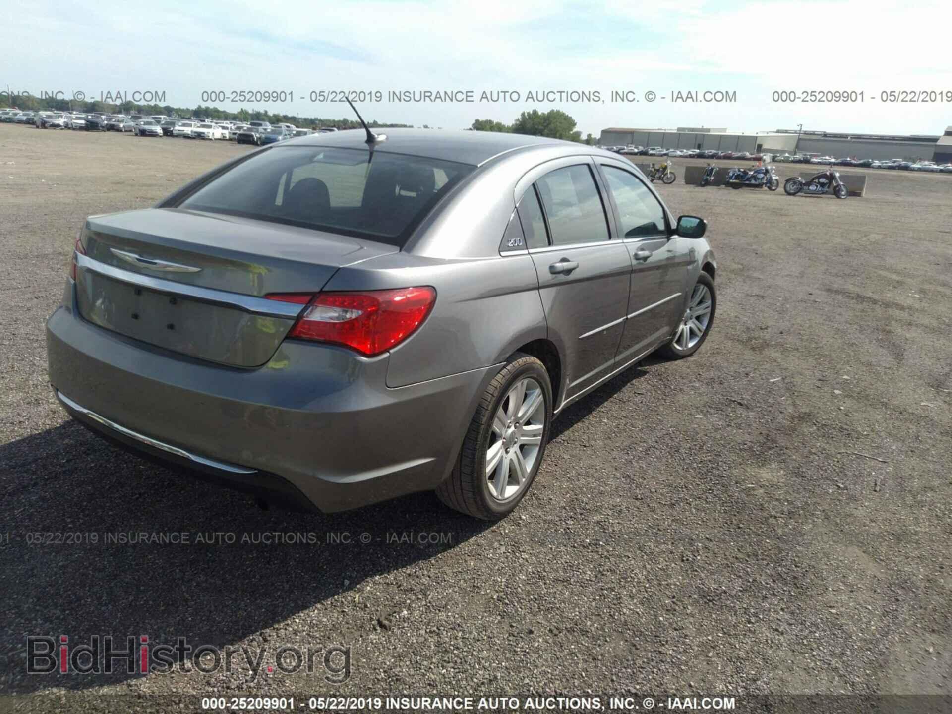 2013 CHRYSLER 200 - VIN: 1C3CCBBB3DN714166 - Photo 4