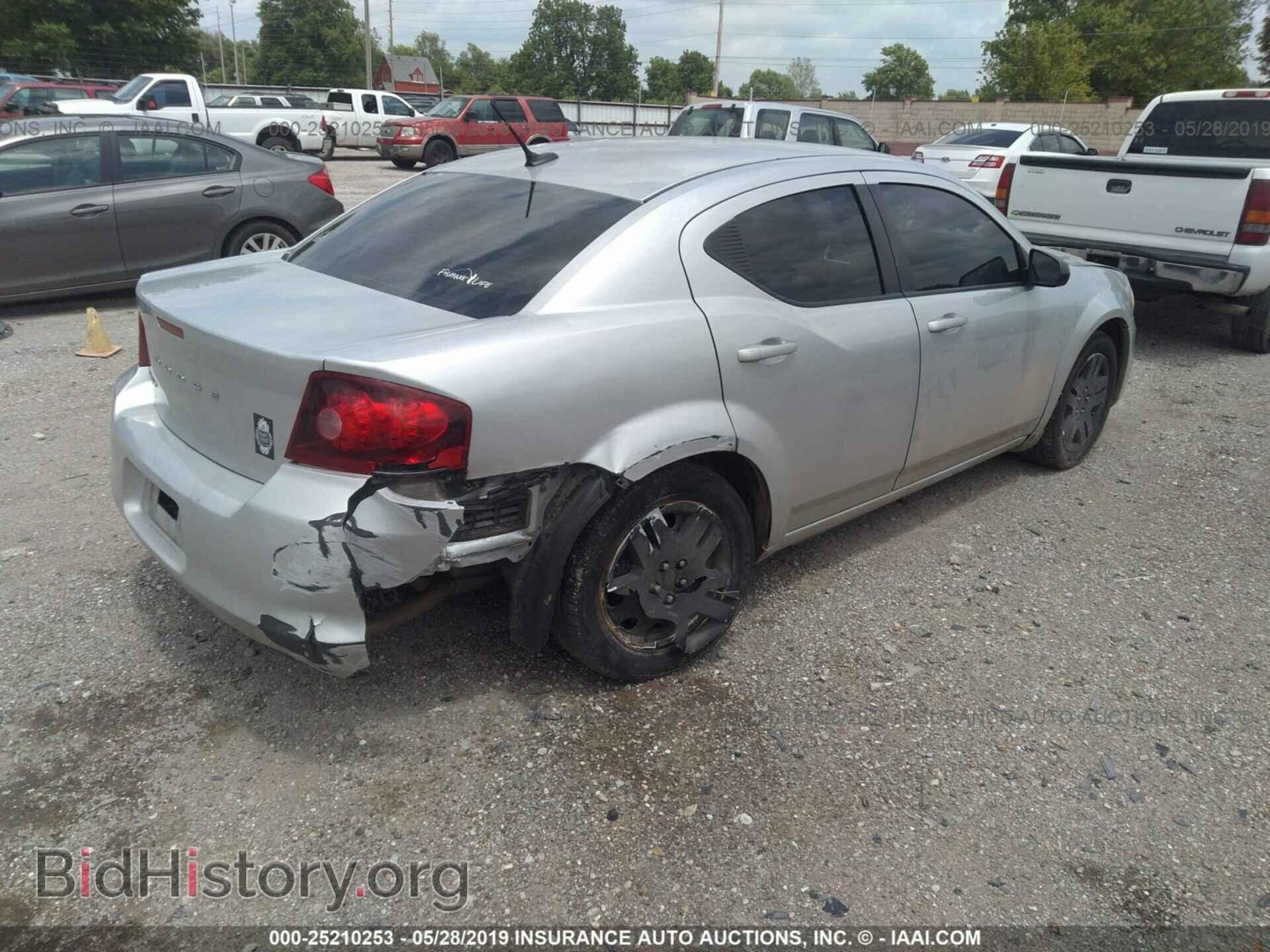 2011 DODGE AVENGER - VIN: 1B3BD4FB8BN617148 - Фото 4