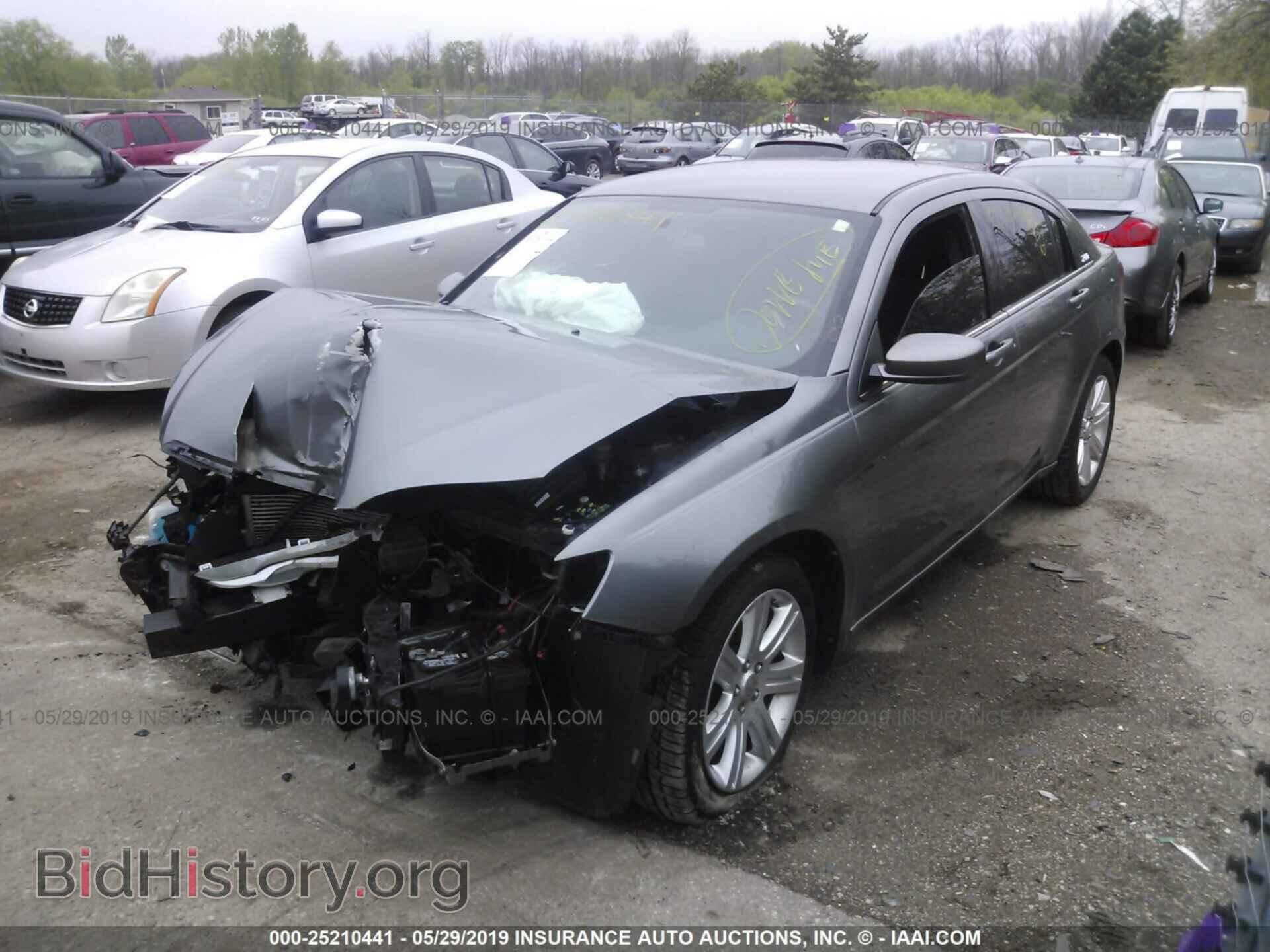 2012 CHRYSLER 200 - VIN: 1C3CCBBB4CN130891 - Фото 2