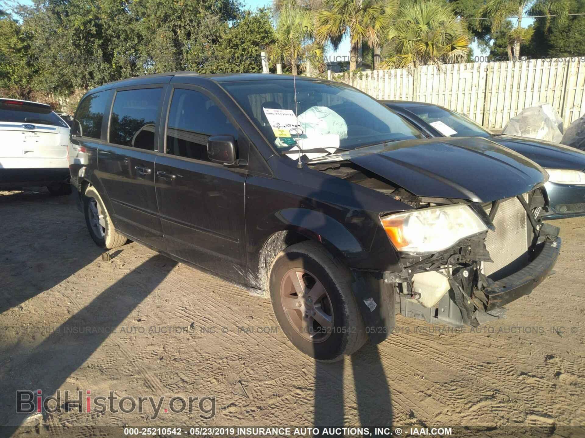 Photo 2D4RN3DG5BR711920 - DODGE GRAND CARAVAN 2011