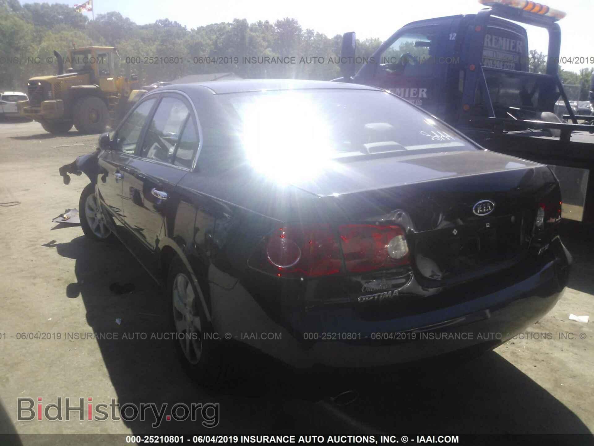 2006 KIA OPTIMA - VIN: KNAGE124365052527 - Фото 3