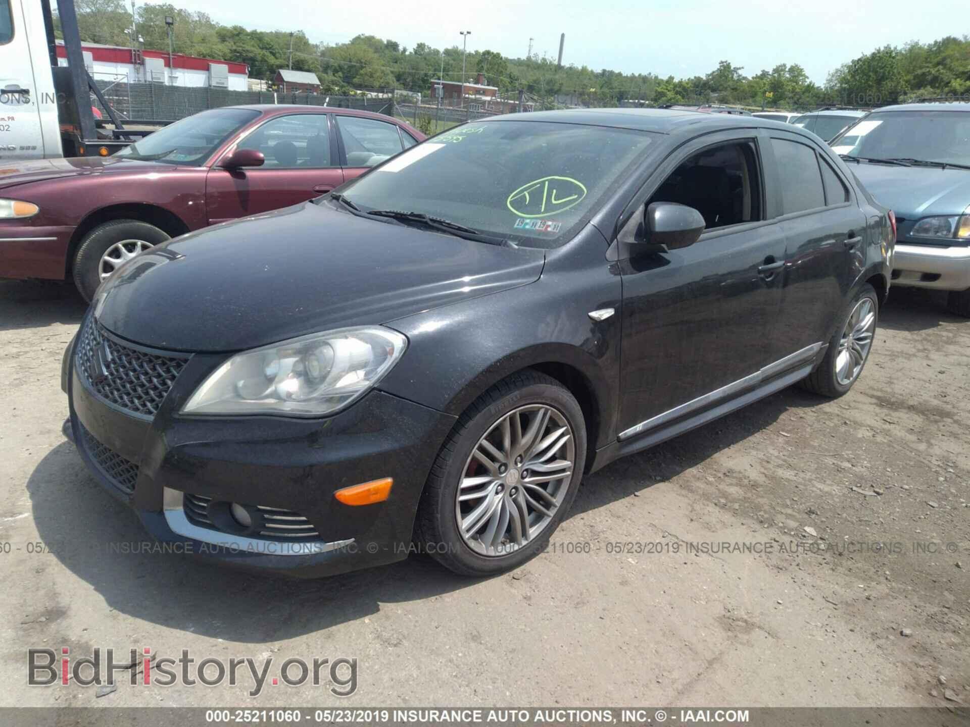 2011 SUZUKI KIZASHI - VIN: JS2RE9A89B6110360 - Фото 2