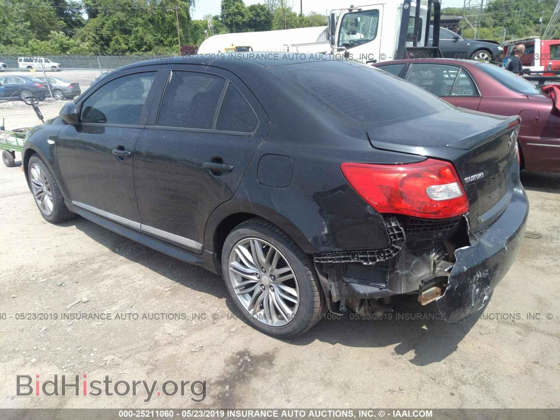 2011 SUZUKI KIZASHI - VIN: JS2RE9A89B6110360 - Фото 3