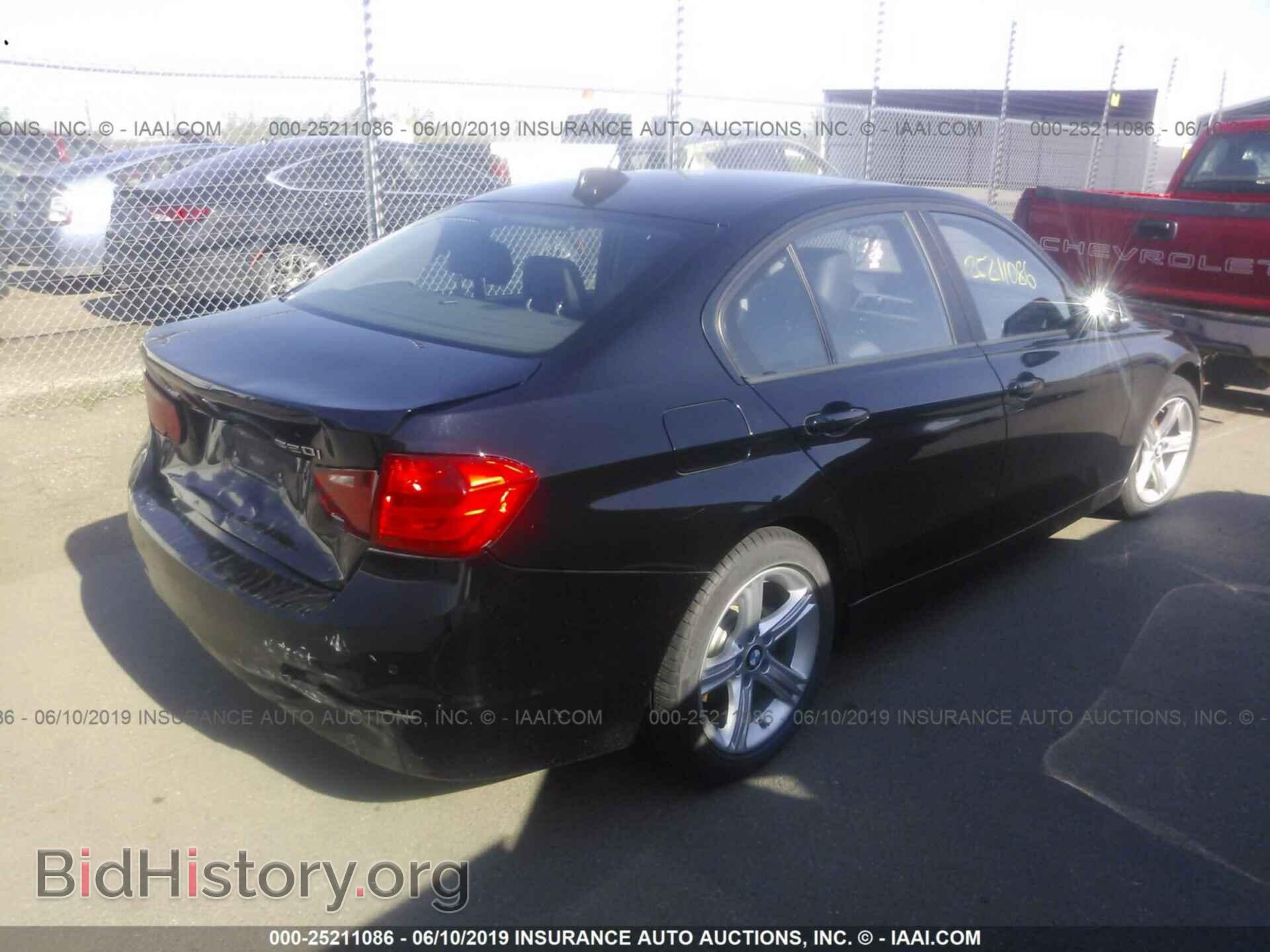 2014 BMW 320 - VIN: WBA3C3C59EF987230 - Фото 4