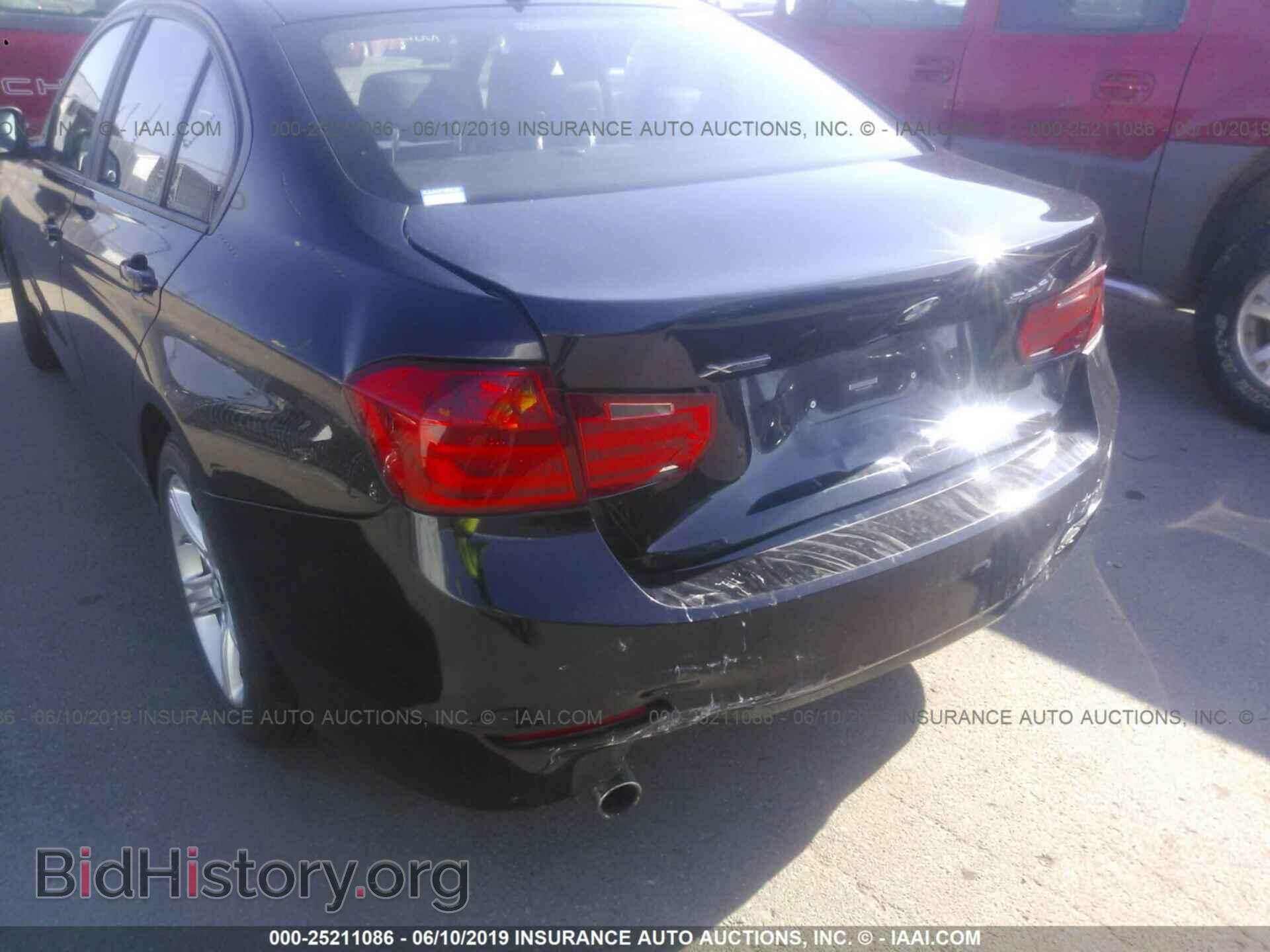 2014 BMW 320 - VIN: WBA3C3C59EF987230 - Фото 6