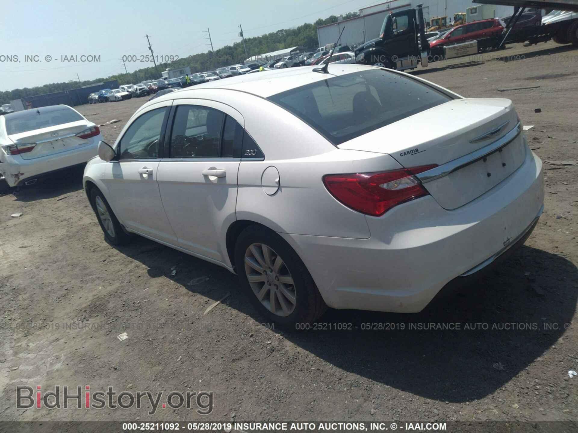 2011 CHRYSLER 200 - VIN: 1C3BC1FB4BN512966 - Photo 3