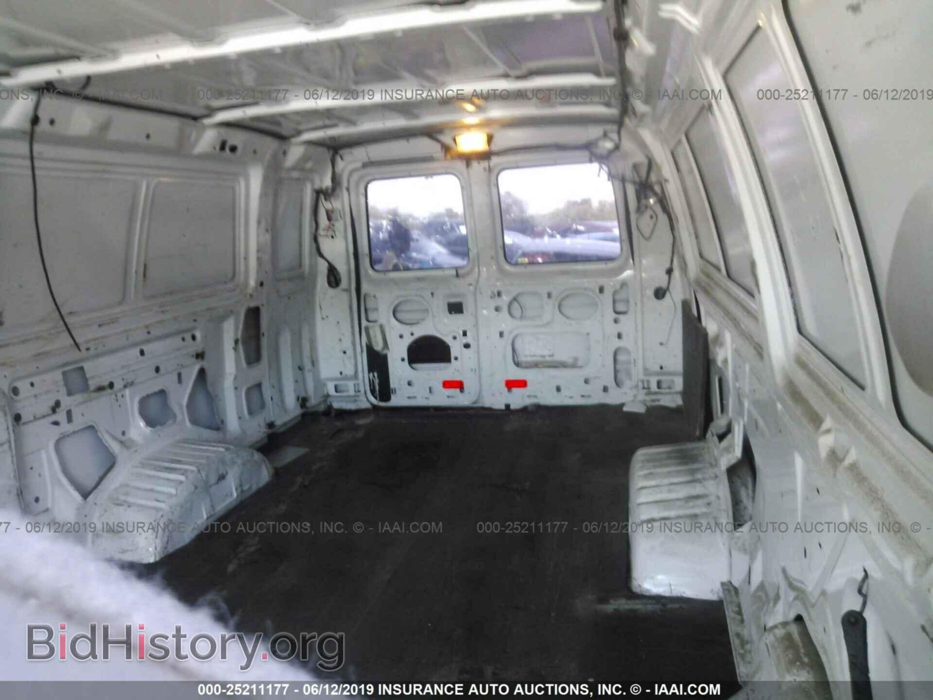 2010 FORD ECONOLINE - VIN: 1FTNS2EL3ADA06092 - Фото 8