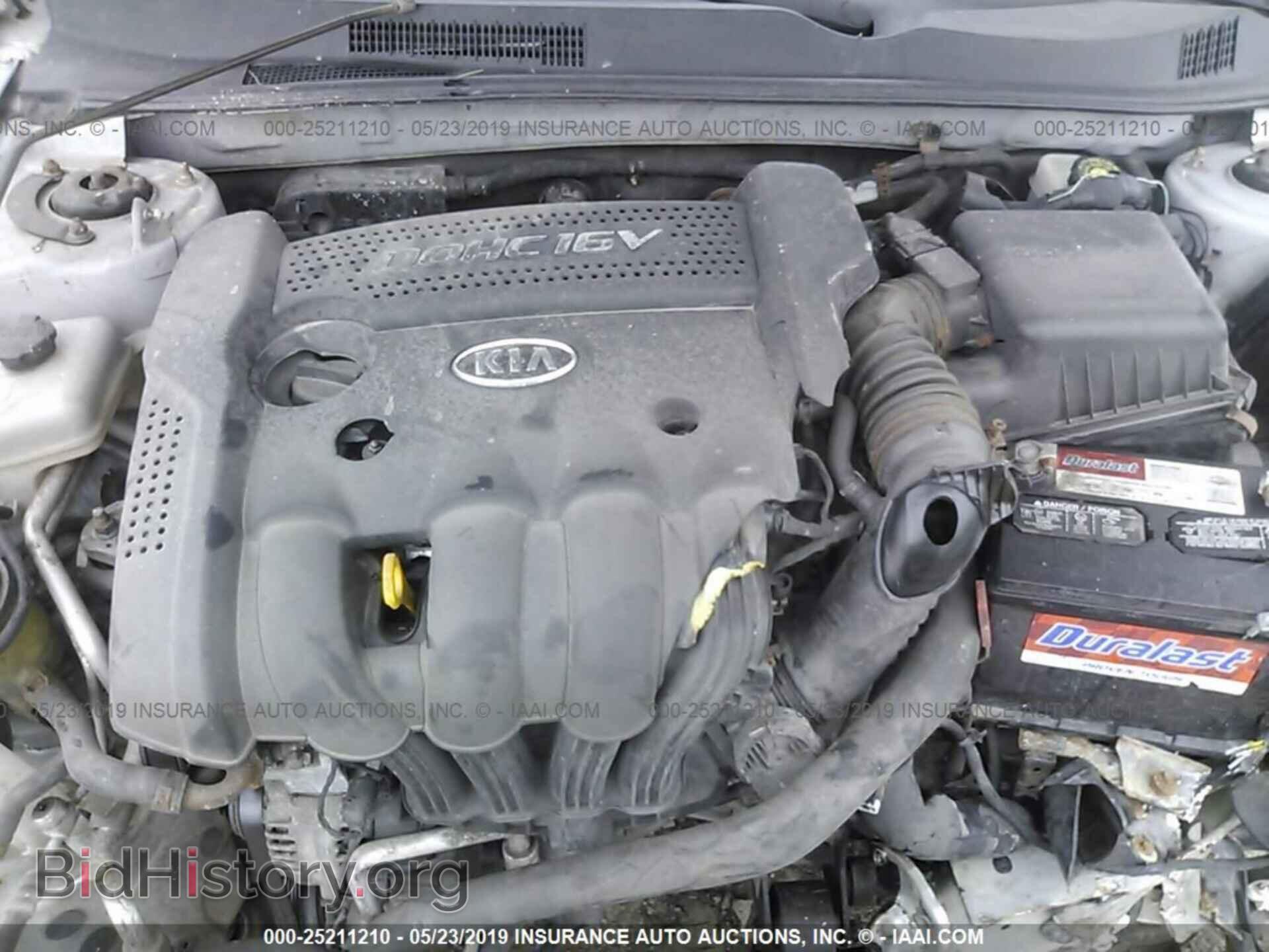 2007 KIA OPTIMA - VIN: KNAGE123875117204 - Фото 10