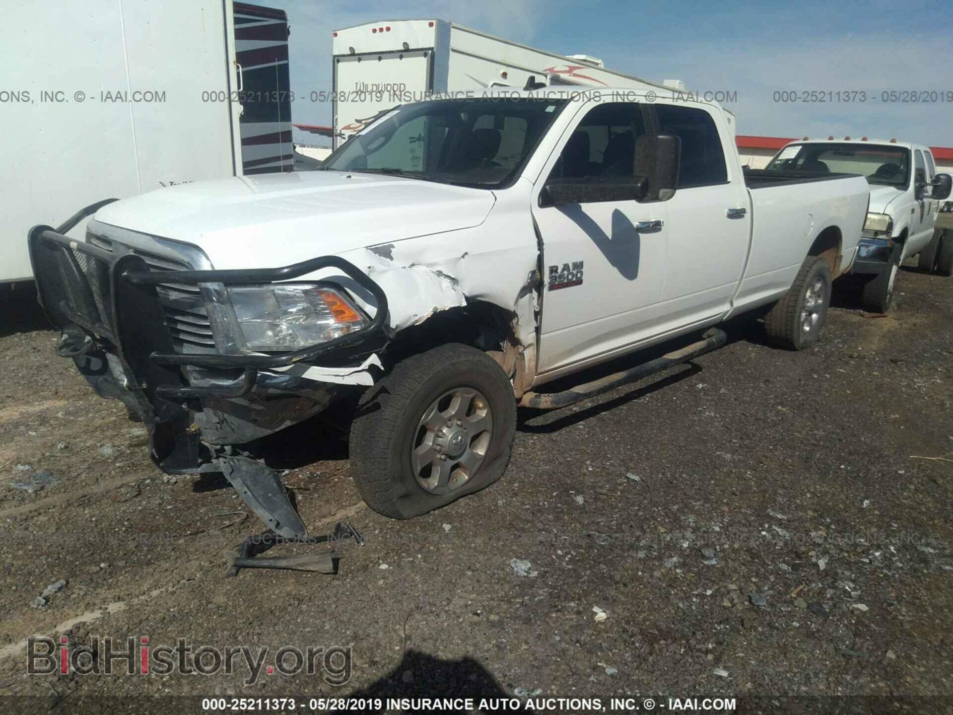2017 RAM 3500 - VIN: 3C63R3HL0HG638377 - Photo 2