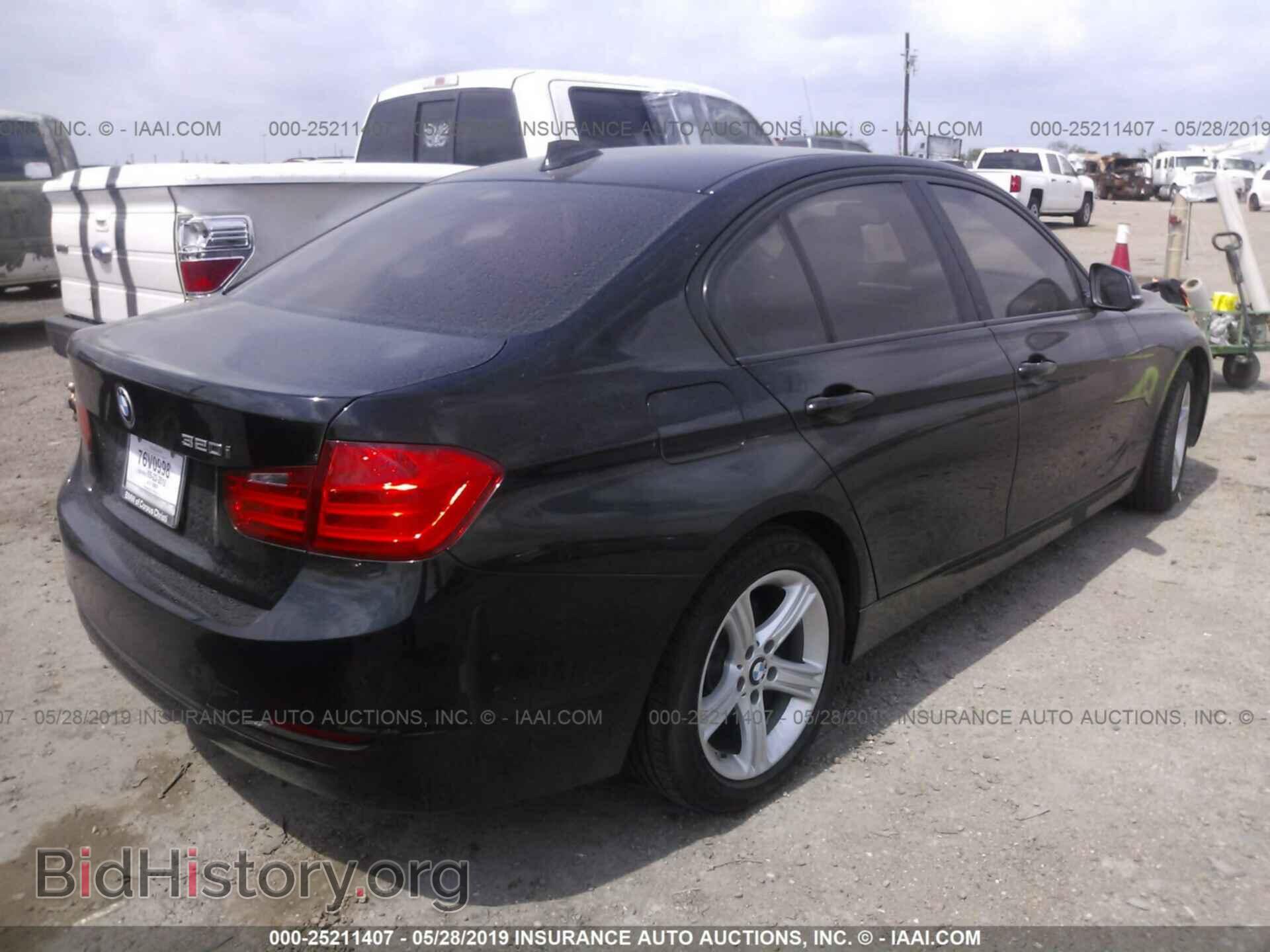 2015 BMW 320 - VIN: WBA3B1C57FK139542 - Фото 4