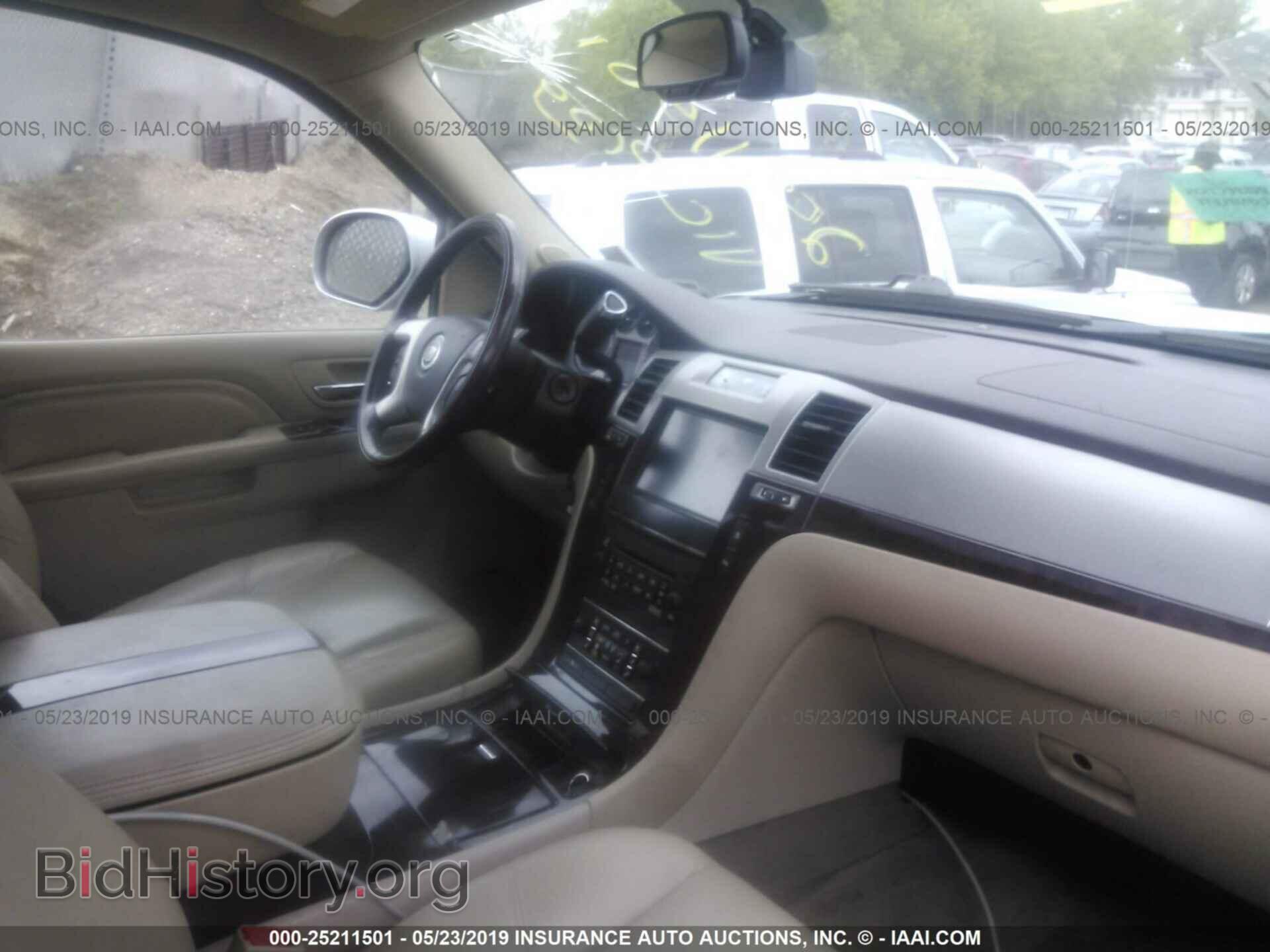 2011 CADILLAC ESCALADE - VIN: 1GYS4BEF6BR238241 - Фото 5
