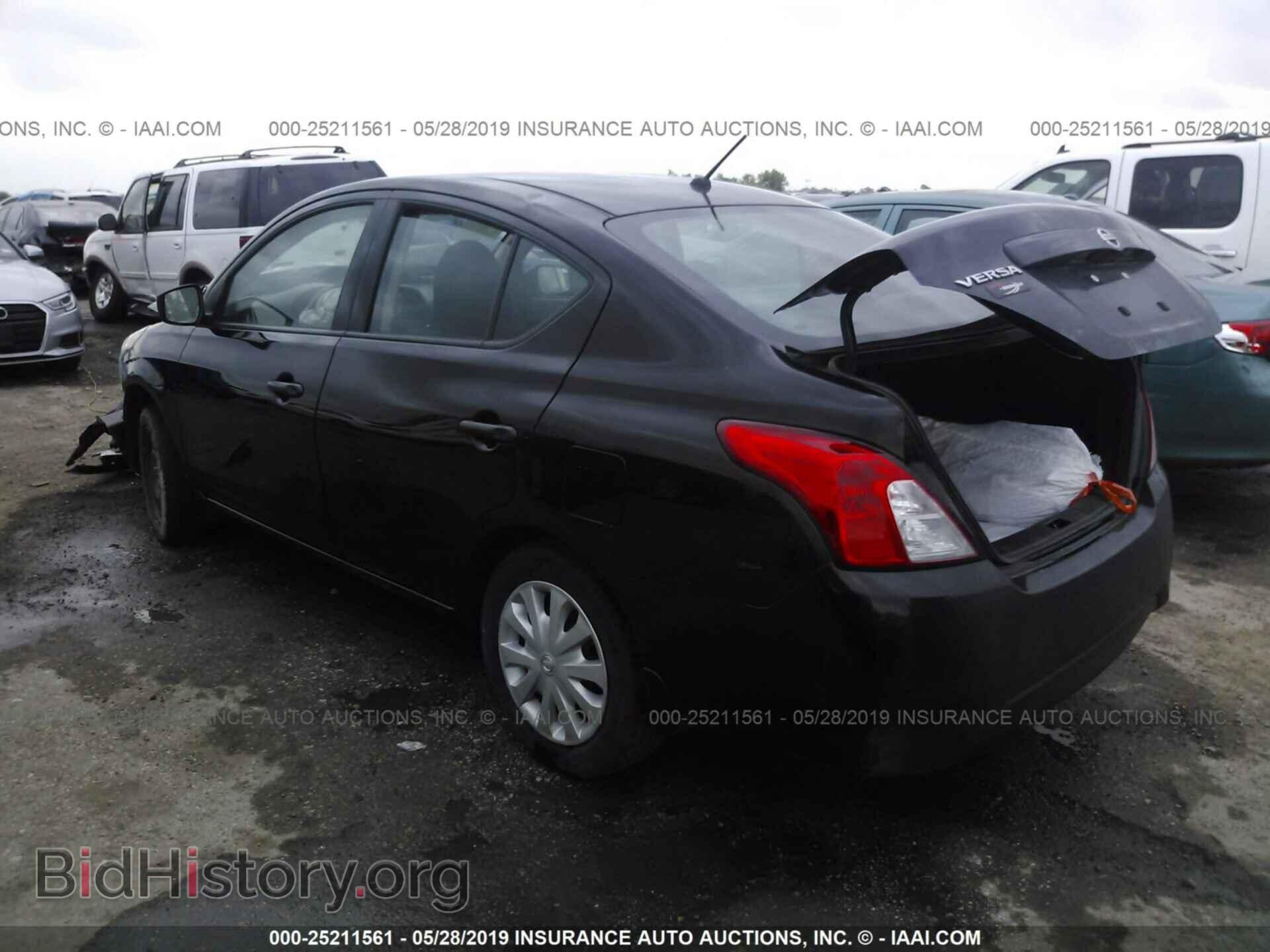 2017 NISSAN VERSA - VIN: 3N1CN7AP1HL883109 - Фото 3