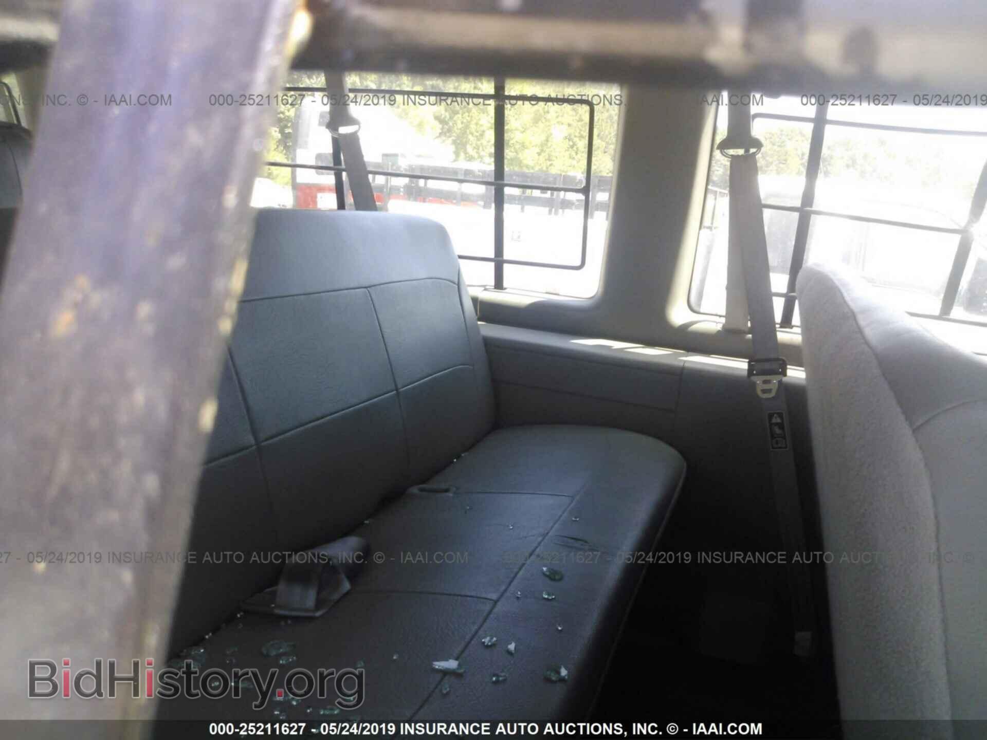 2000 FORD ECONOLINE - VIN: 1FBSS31L2YHB81424 - Фото 8