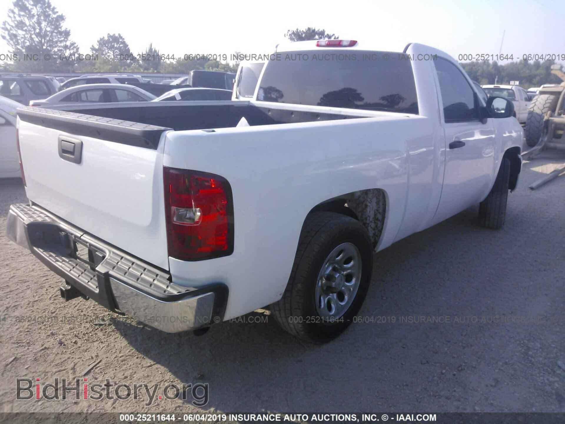 2011 CHEVROLET SILVERADO - VIN: 1GCNCPE03BZ363048 - Фото 4