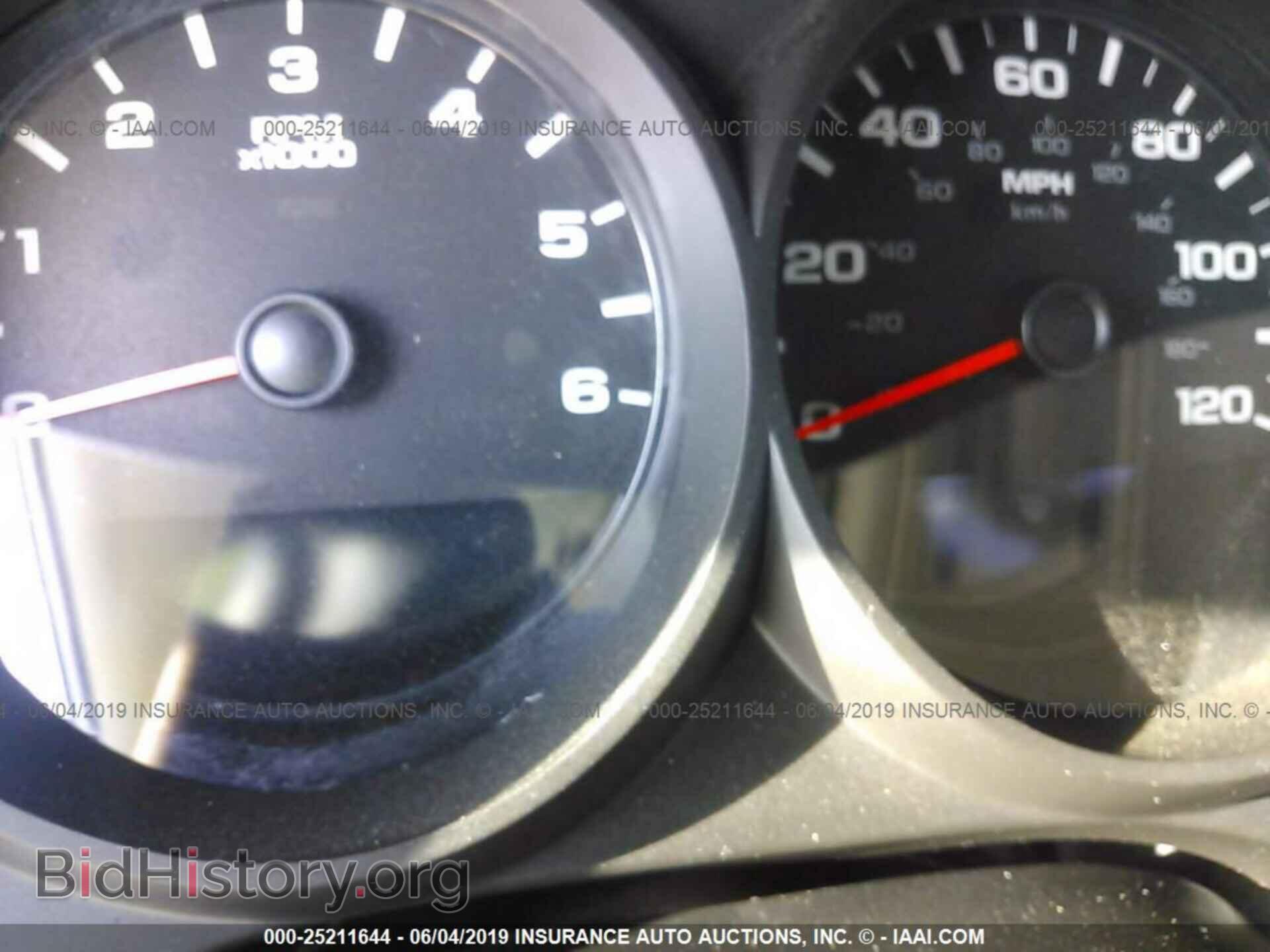 2011 CHEVROLET SILVERADO - VIN: 1GCNCPE03BZ363048 - Фото 7
