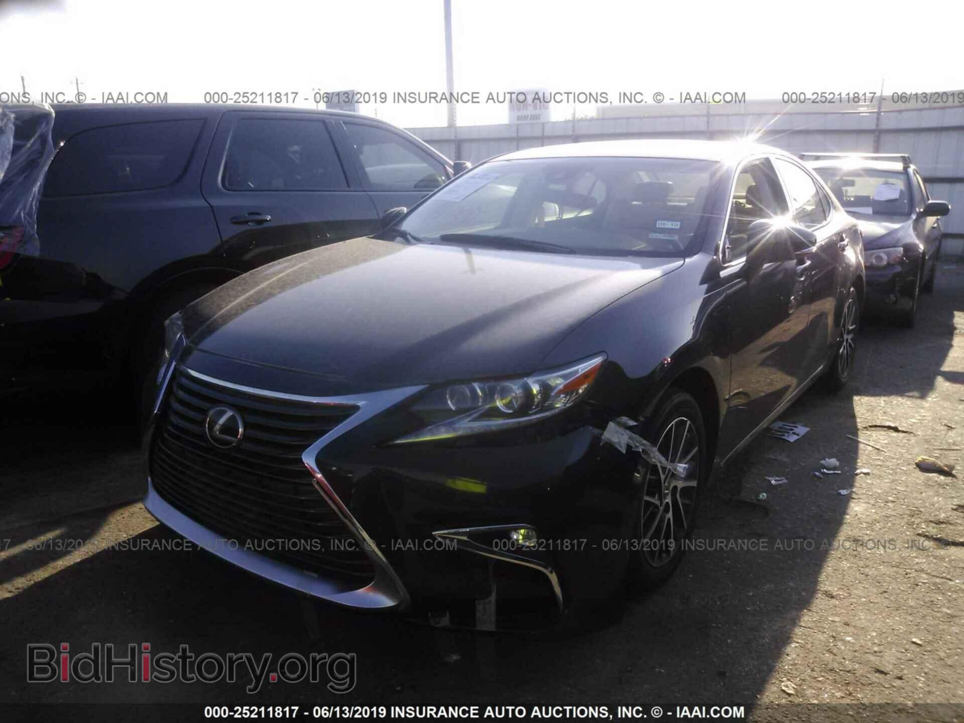 2016 LEXUS ES - VIN: JTHBK1GG8G2220995 - Фото 2