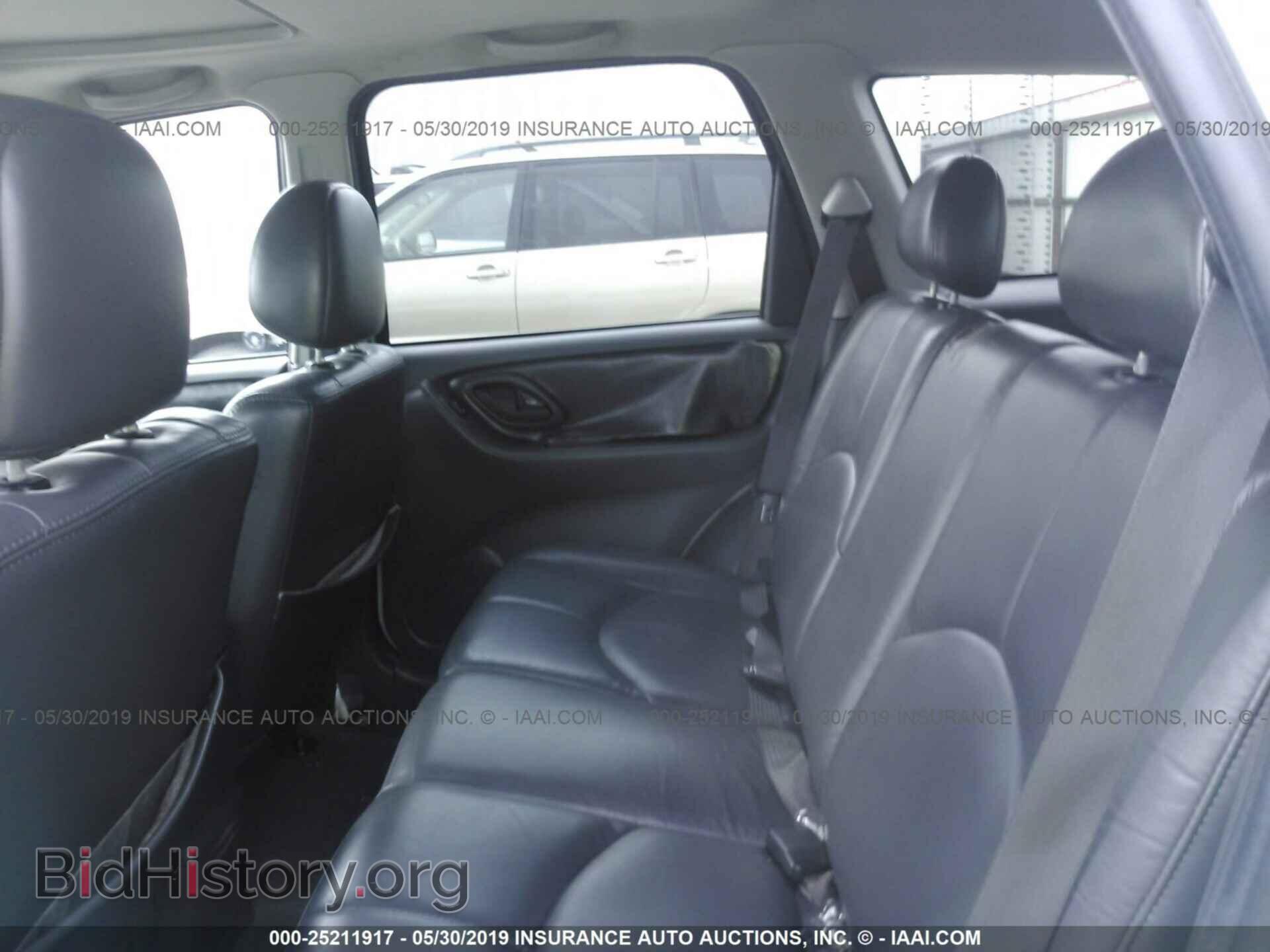2004 MAZDA TRIBUTE - VIN: 4F2CZ06144KM12502 - Photo 8