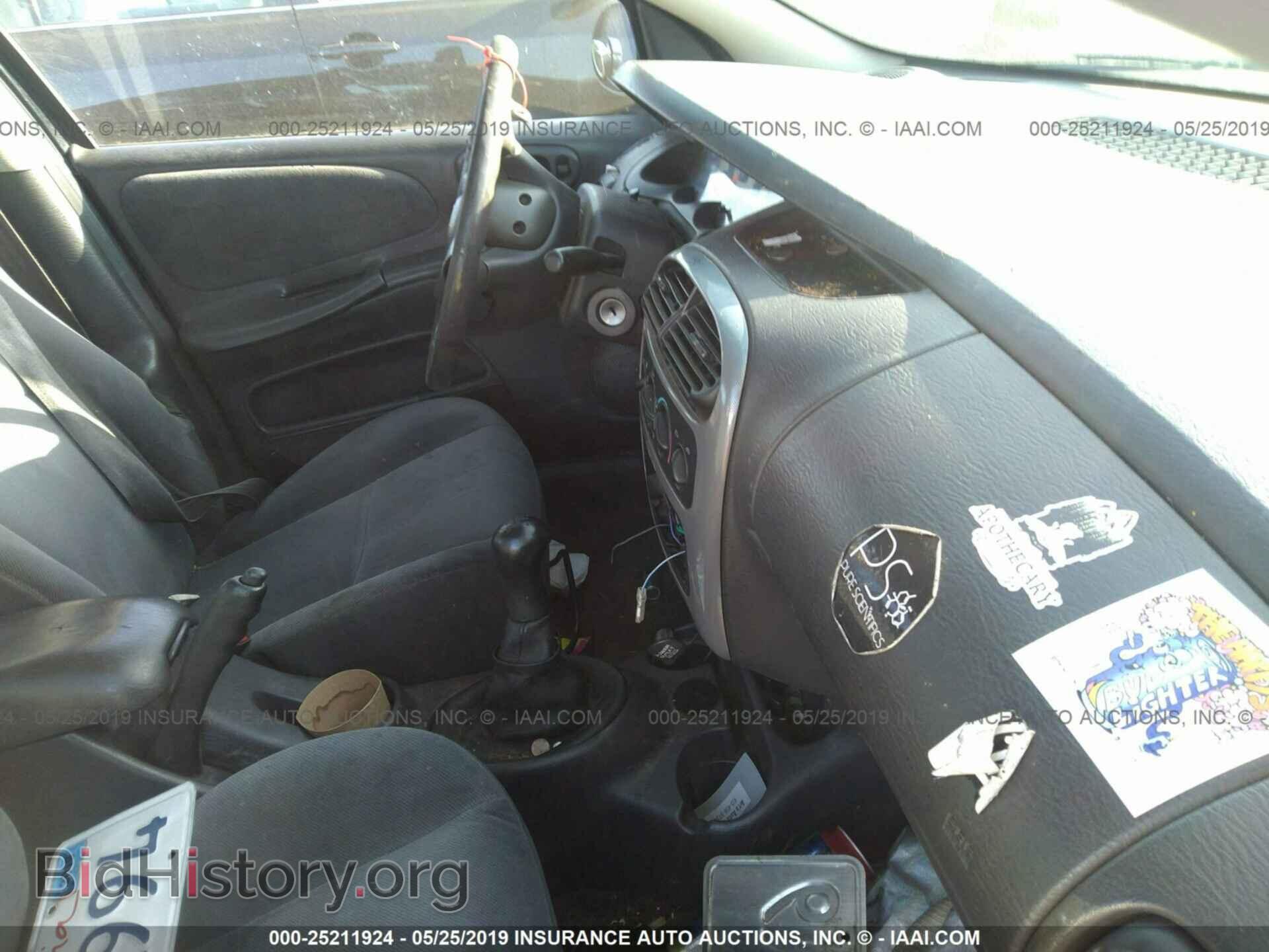 2000 DODGE NEON - VIN: 1B3ES46C5YD633057 - Photo 5