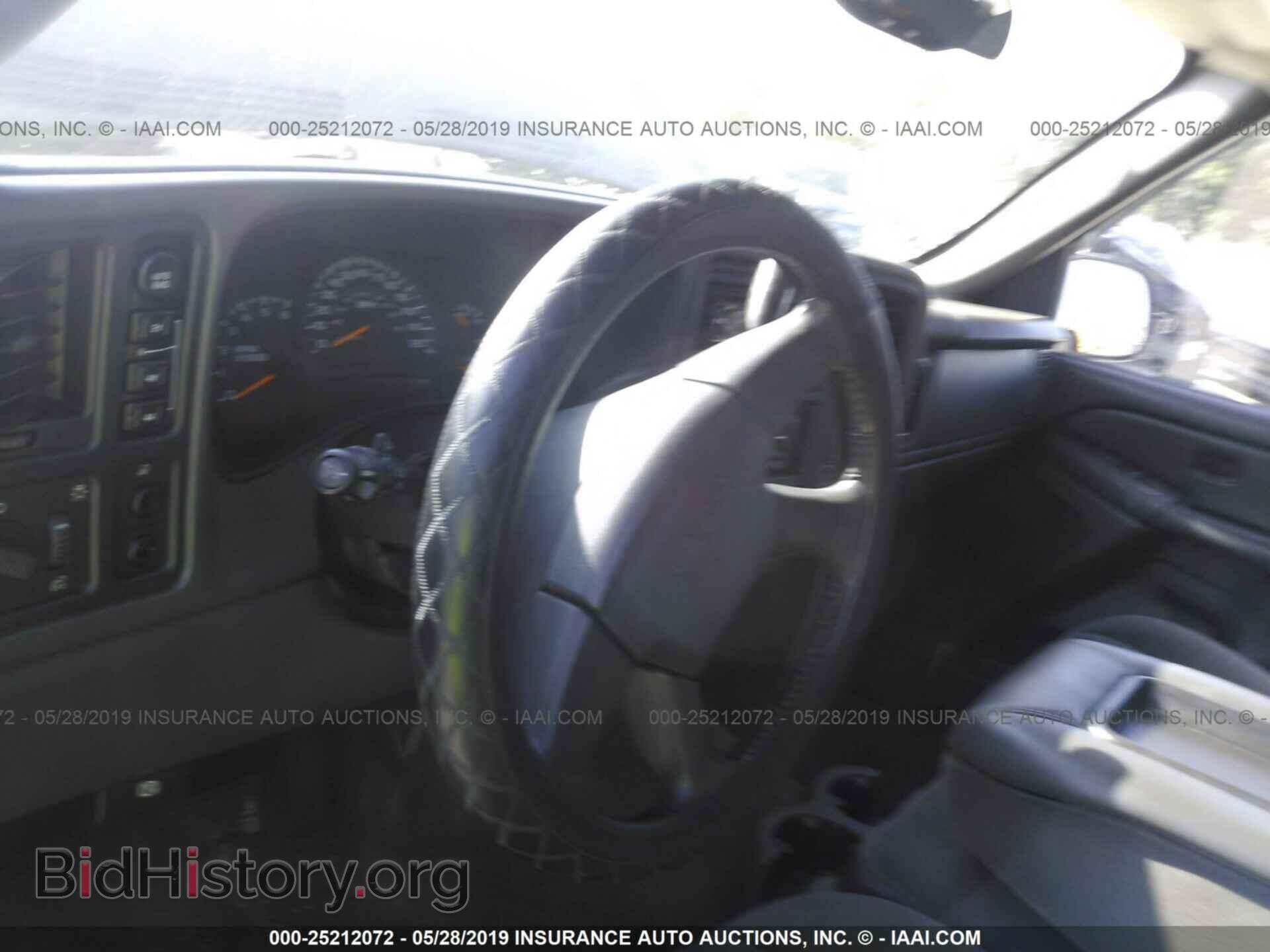 2005 GMC NEW SIERRA - VIN: 2GTEK19B351279675 - Фото 5
