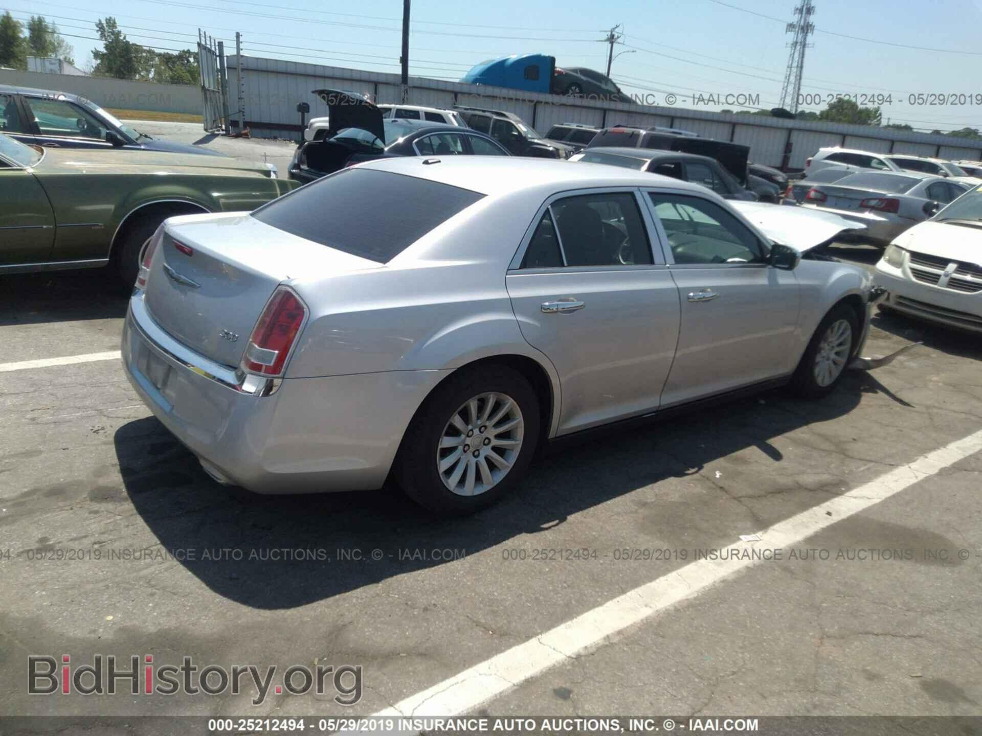 2012 CHRYSLER 300 - VIN: 2C3CCAAG0CH256410 - Photo 4