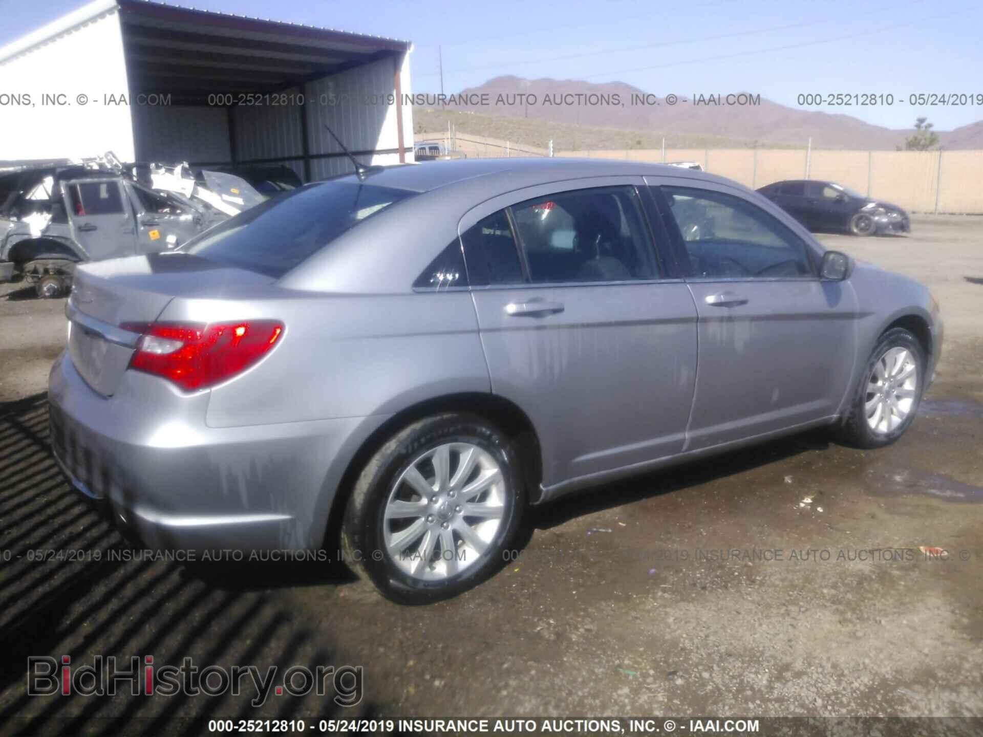 2013 CHRYSLER 200 - VIN: 1C3CCBBB4DN672087 - Photo 4