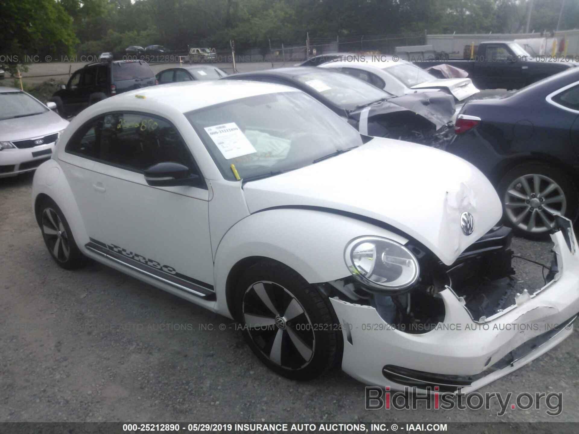 Photo 3VWVA7AT3DM646282 - VOLKSWAGEN BEETLE 2013