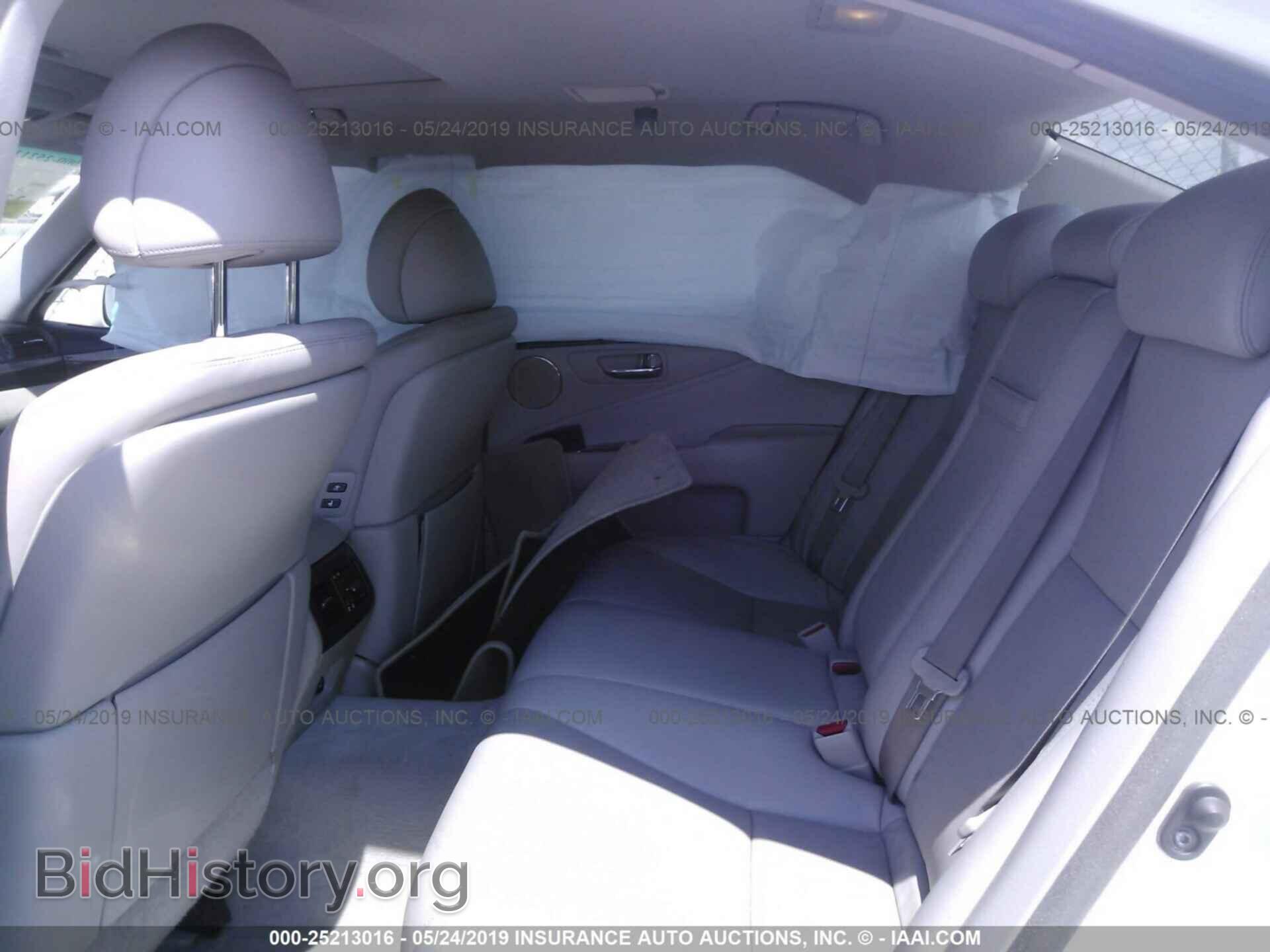 2007 LEXUS LS - VIN: JTHBL46F375039079 - Photo 8
