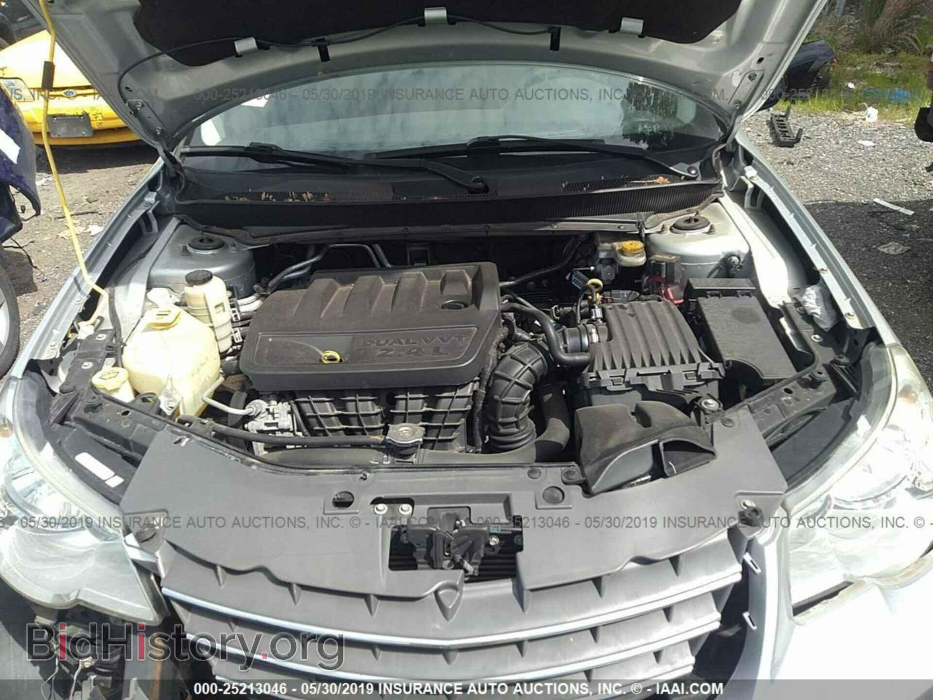 2010 CHRYSLER SEBRING - VIN: 1C3CC4FB7AN223911 - Фото 10