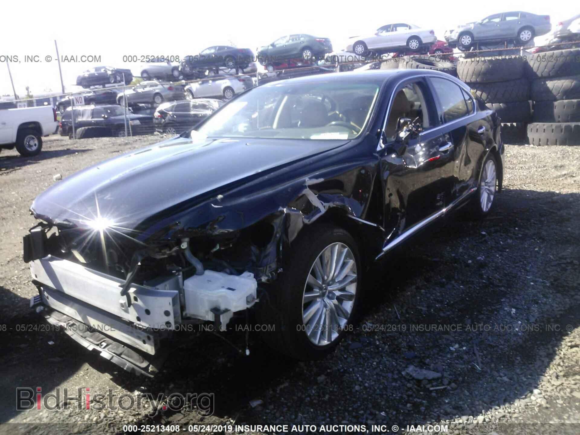 2017 LEXUS LS - VIN: JTHCL5EF4H5028783 - Photo 2