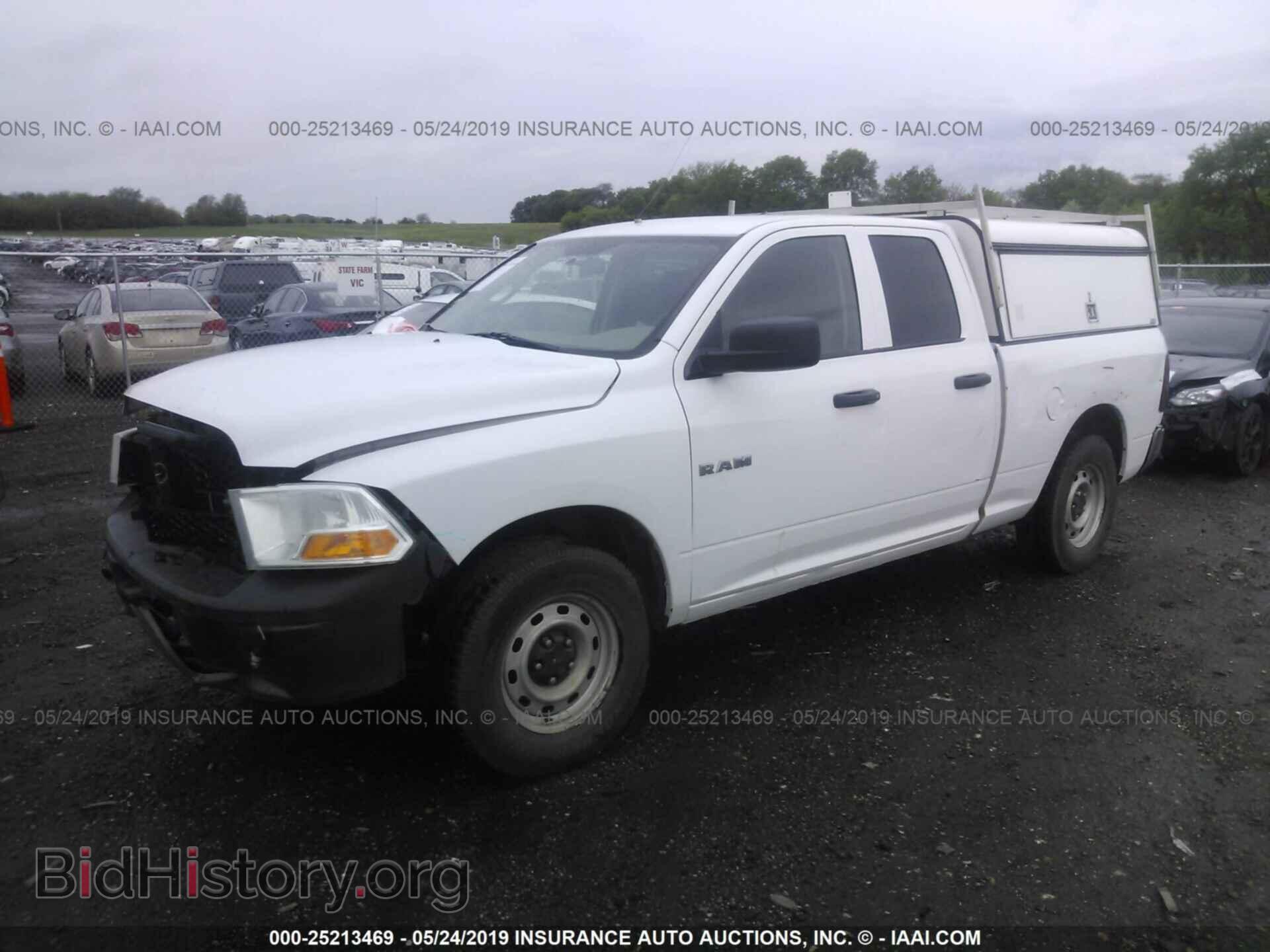 2010 DODGE RAM 1500 - VIN: 1D7RV1GP2AS262759 - Фото 2