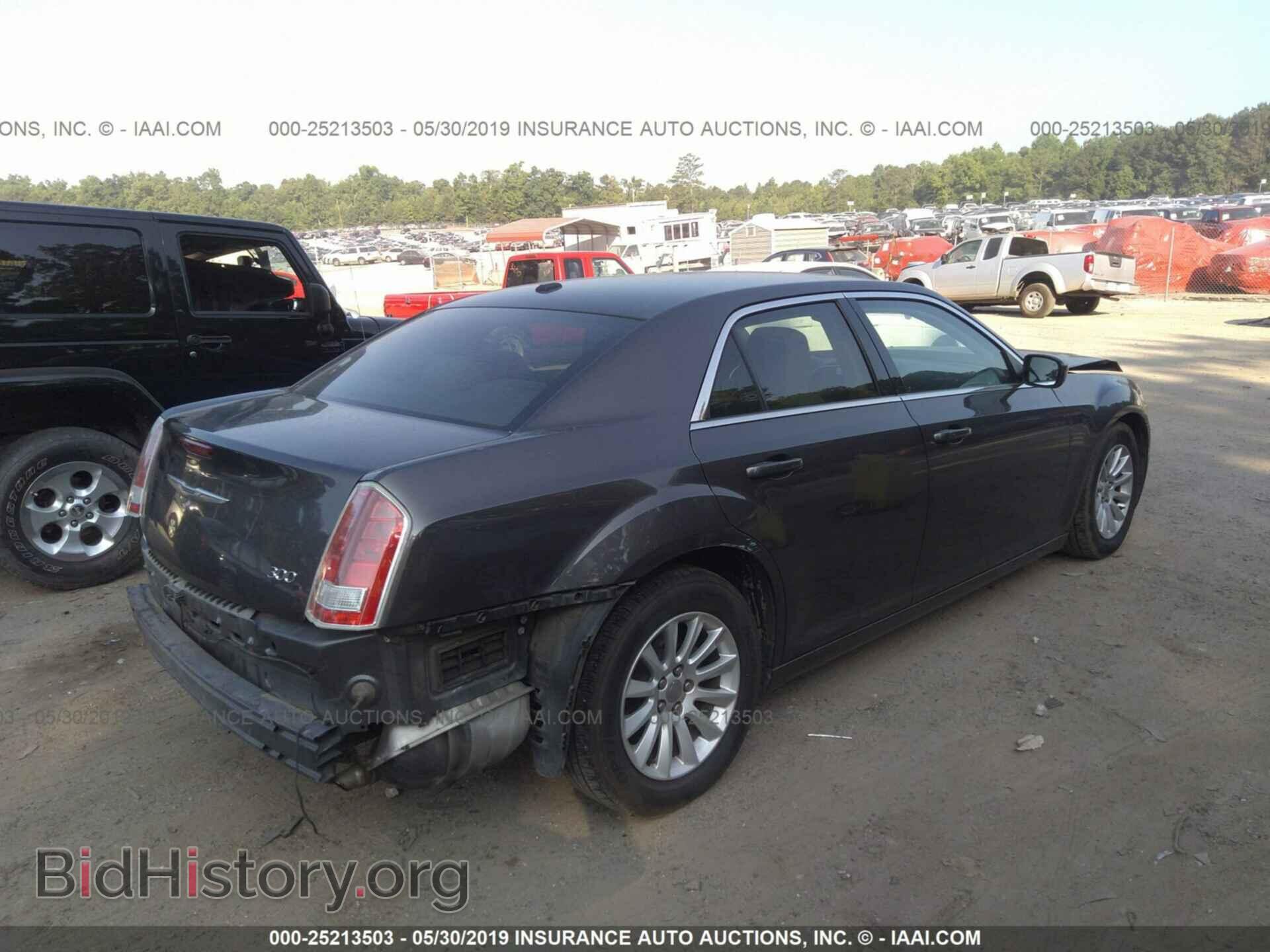 2013 CHRYSLER 300 - VIN: 2C3CCAAG3DH572790 - Photo 4
