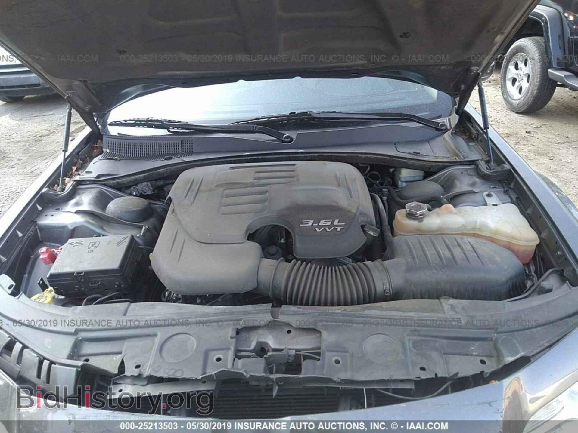 2013 CHRYSLER 300 - VIN: 2C3CCAAG3DH572790 - Photo 10