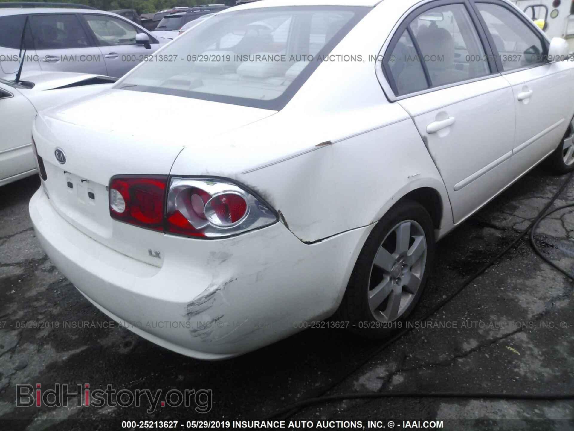 2008 KIA OPTIMA - VIN: KNAGE123885239305 - Фото 6