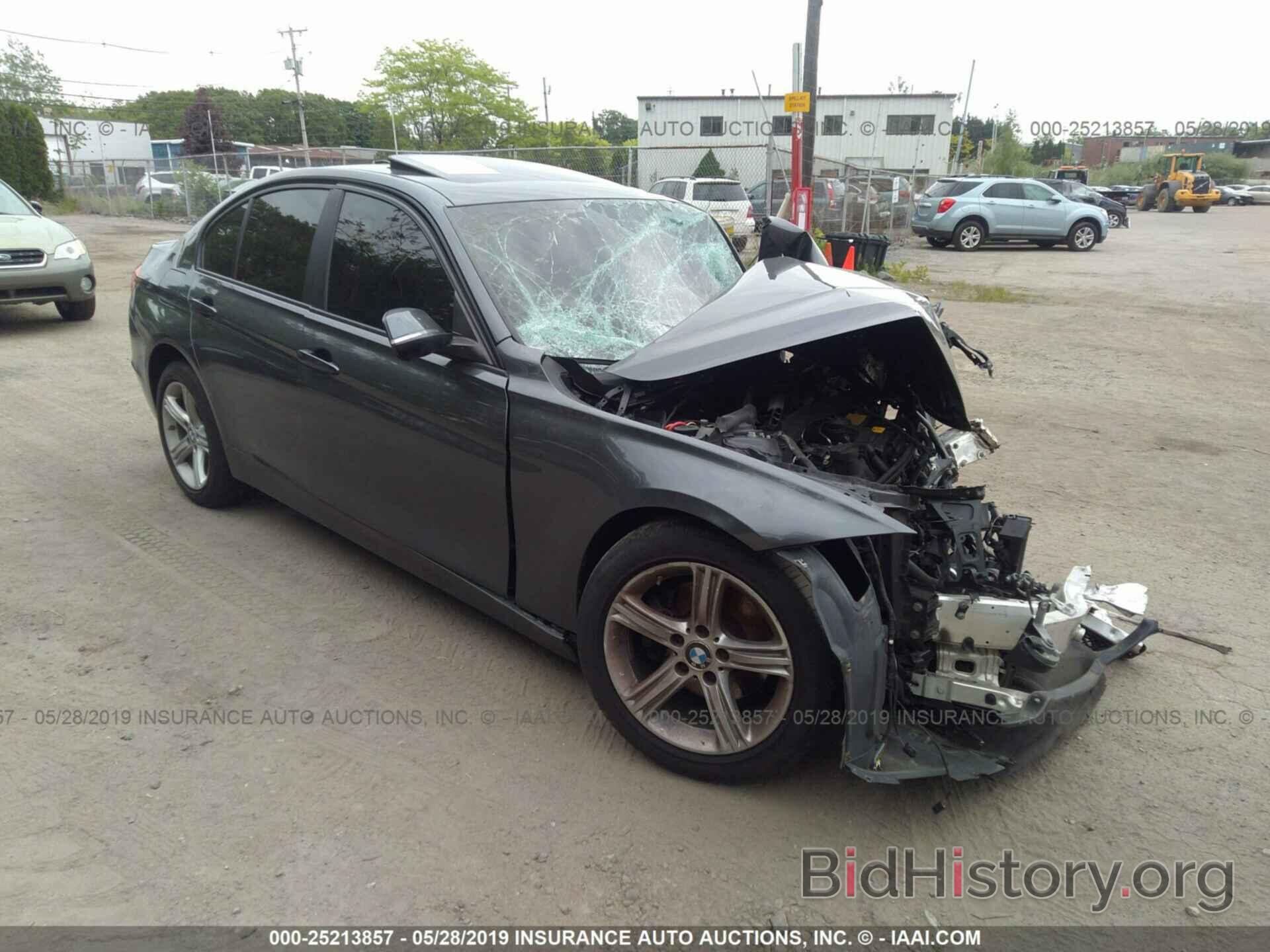 Photo WBA3B5C50FF961373 - BMW 328 2015