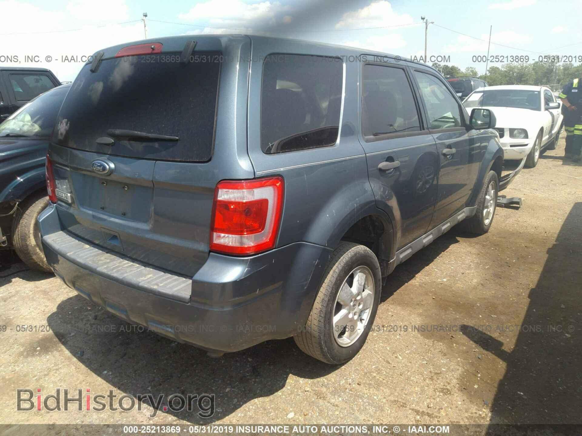 2011 FORD ESCAPE - VIN: 1FMCU0C70BKB60764 - Photo 4