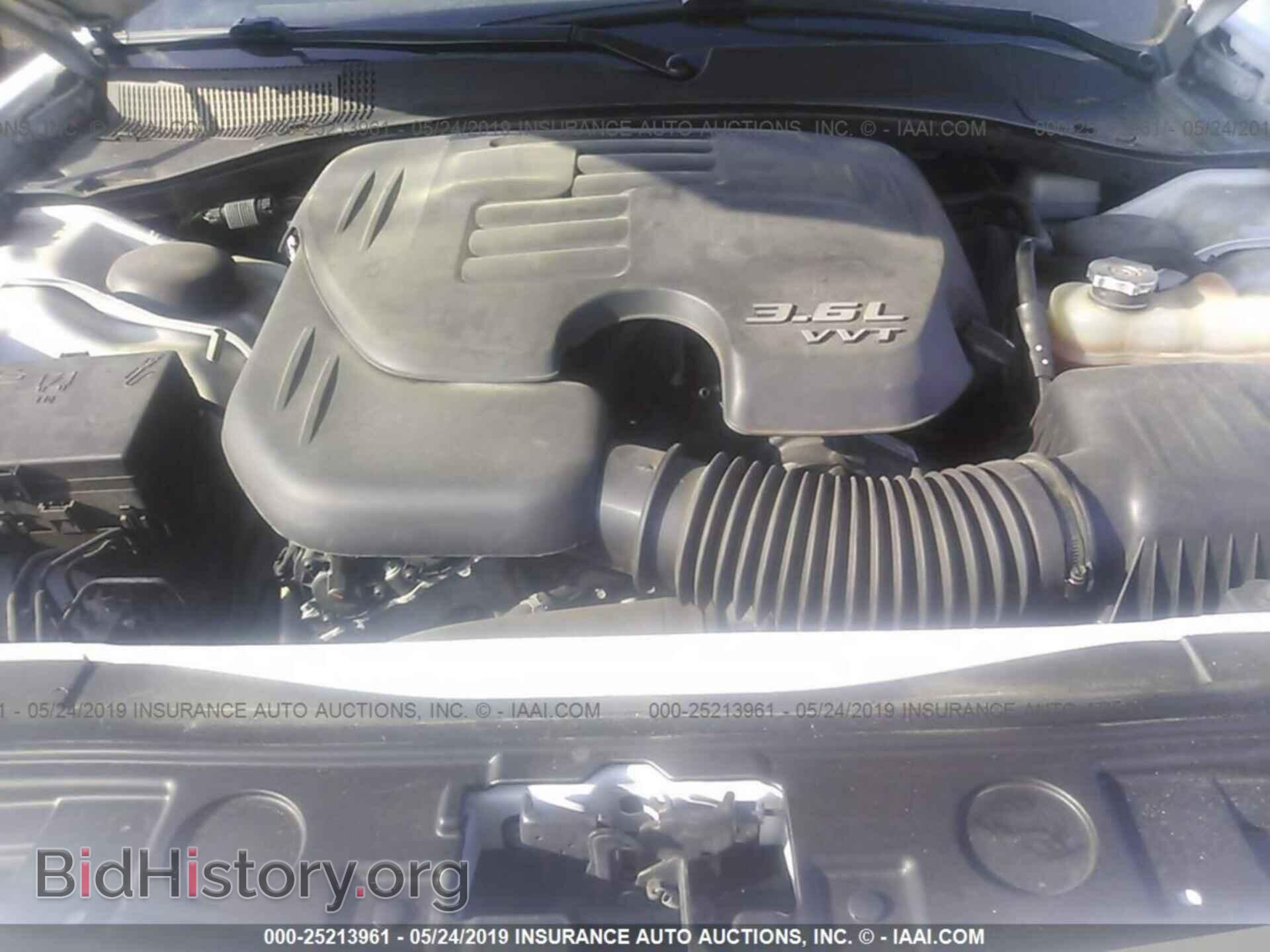 2014 CHRYSLER 300 - VIN: 2C3CCAAG8EH180891 - Фото 10